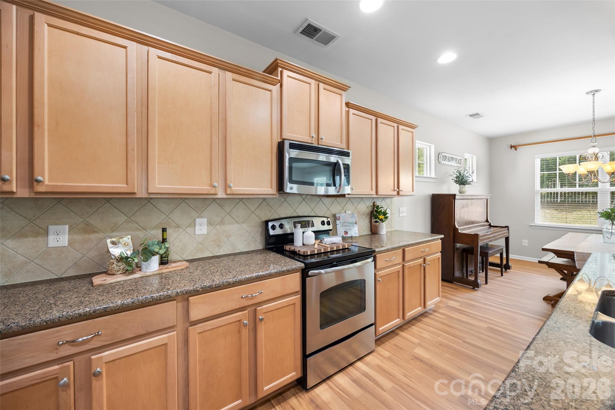 1521 Deer Meadows Drive Property Photo 3