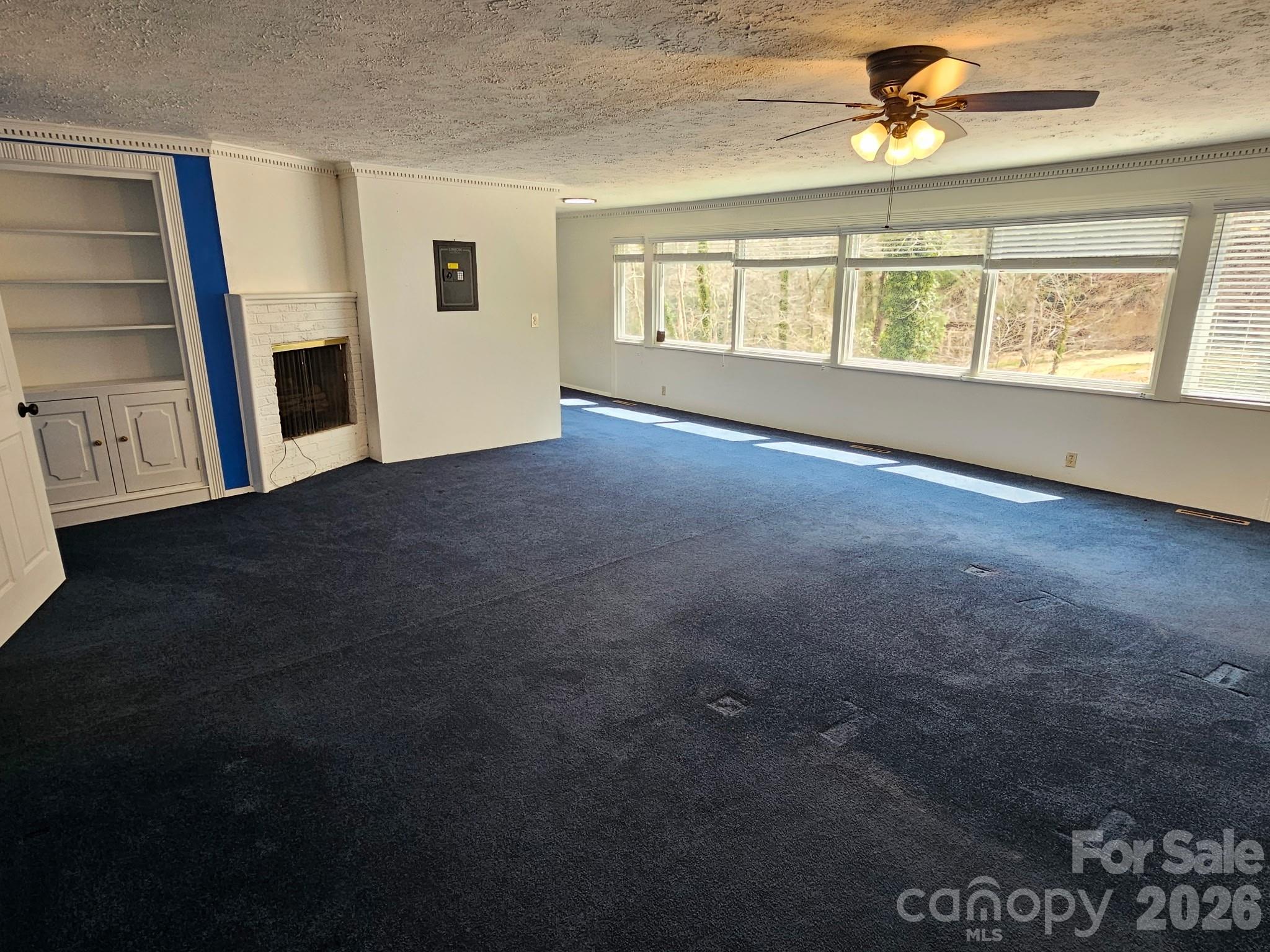 34 Landfair Lane Property Photo 5