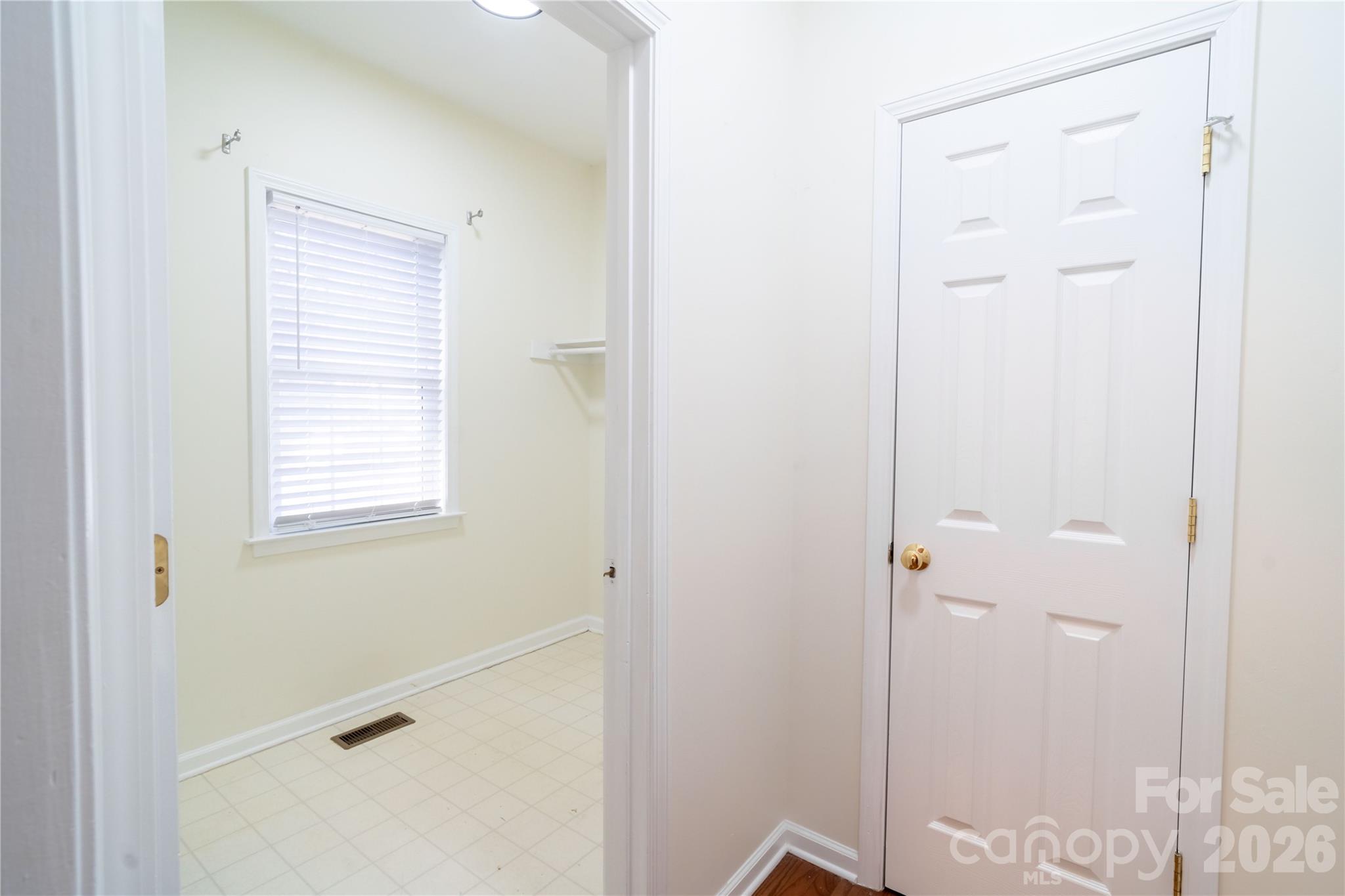 16905 Laureate Road 16 Property Photo 19