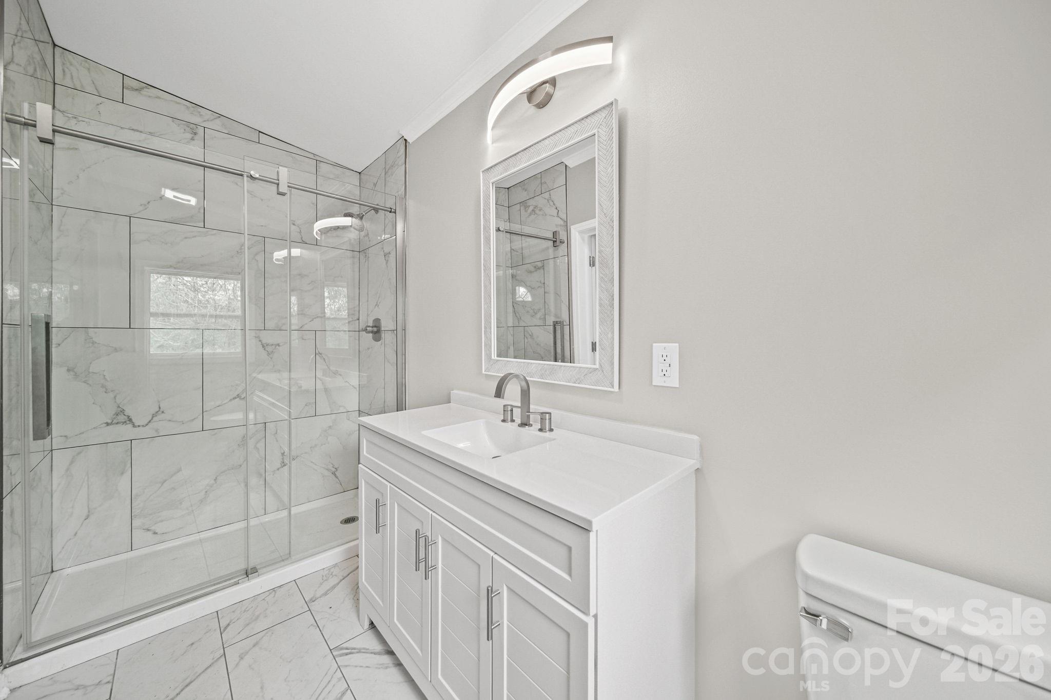 8592 Amanda Lane Property Photo 18