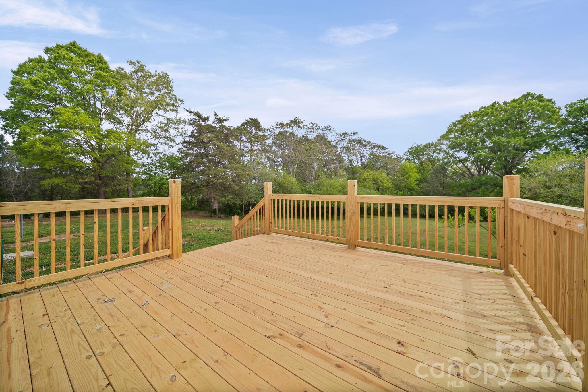 8592 Amanda Lane Property Photo 22