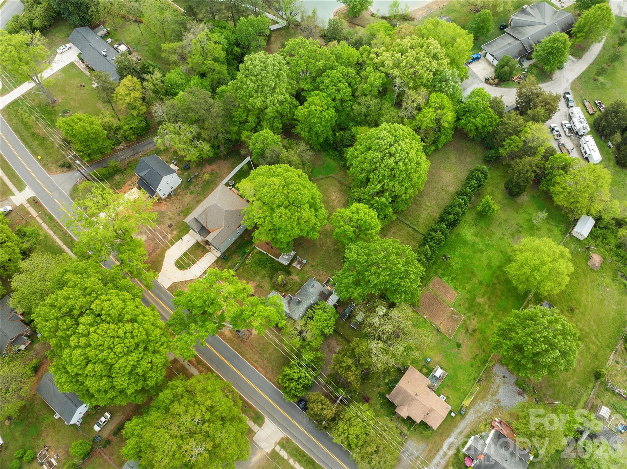 8035 Pleasant Grove Road Property Photo 9