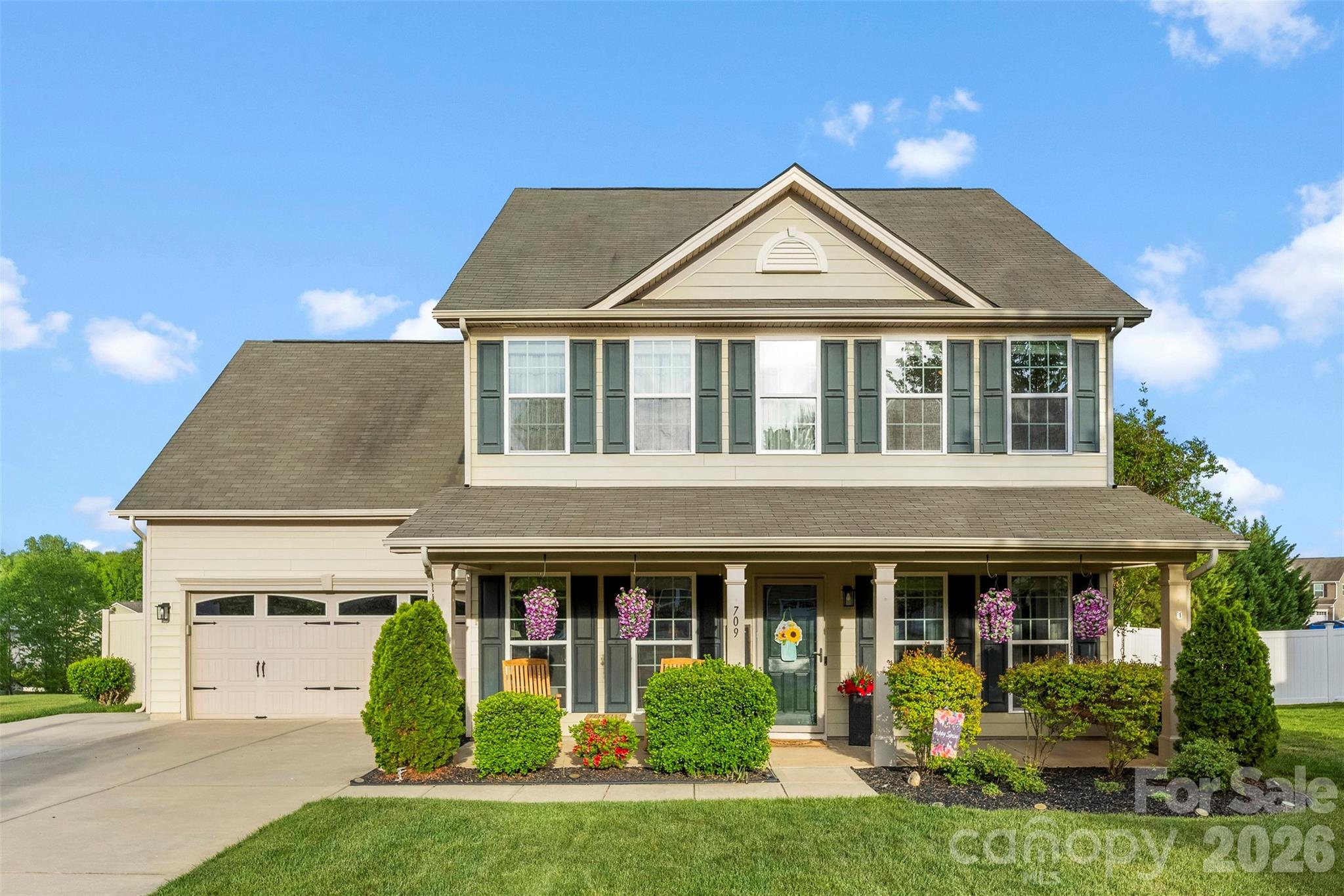 709 Heddington Court Property Photo 1