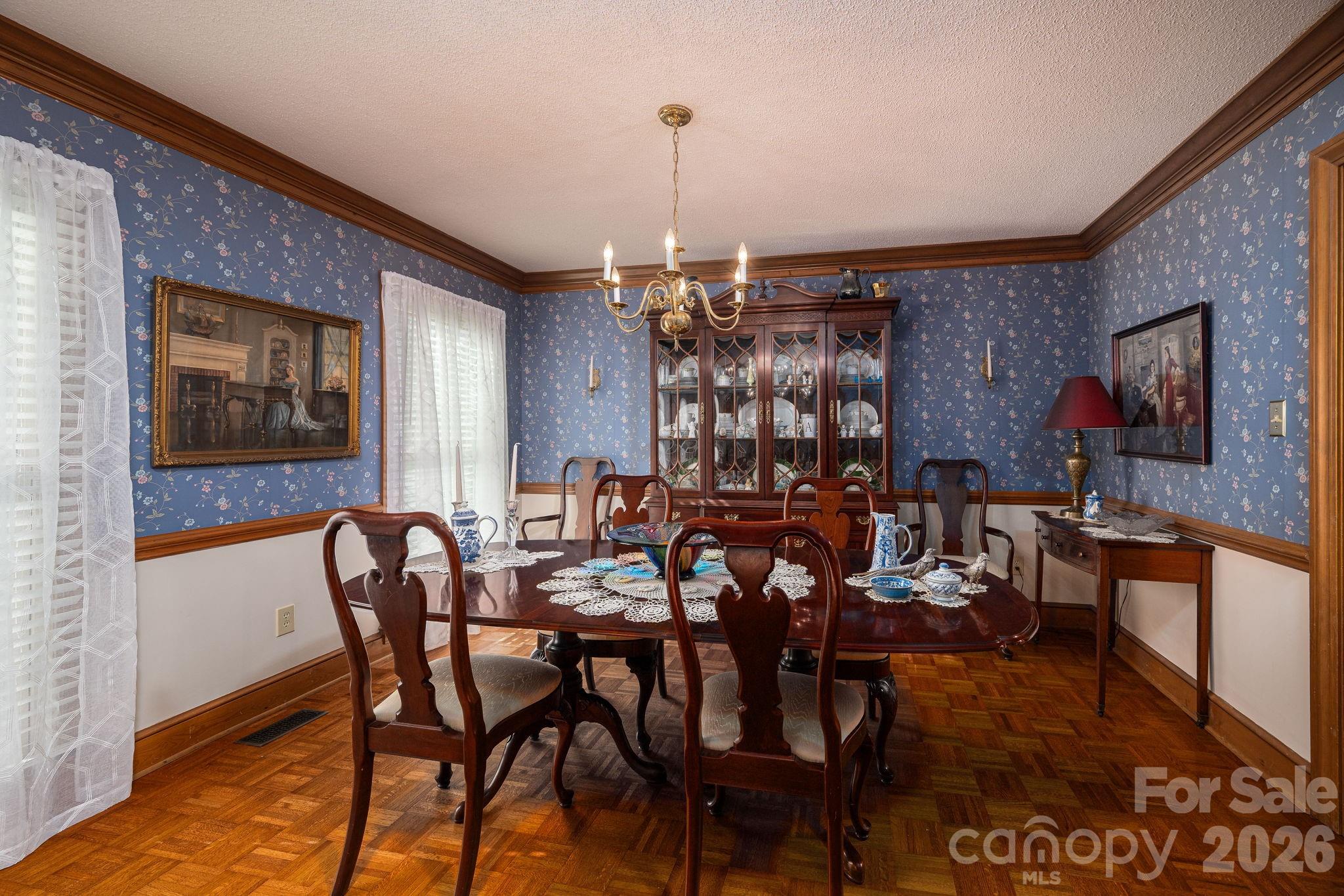 1520 Stableview Drive Property Photo 9