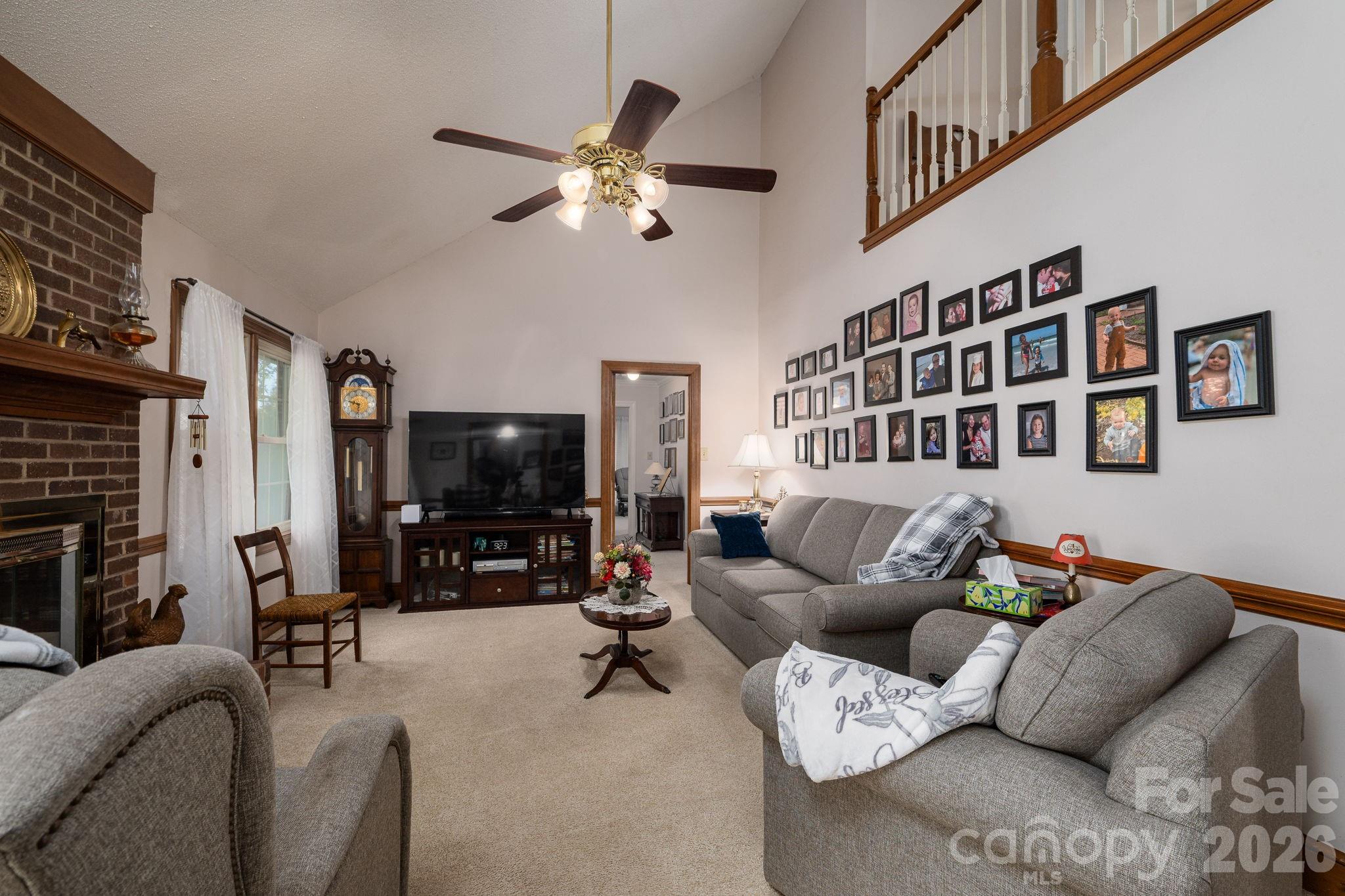 1520 Stableview Drive Property Photo 12