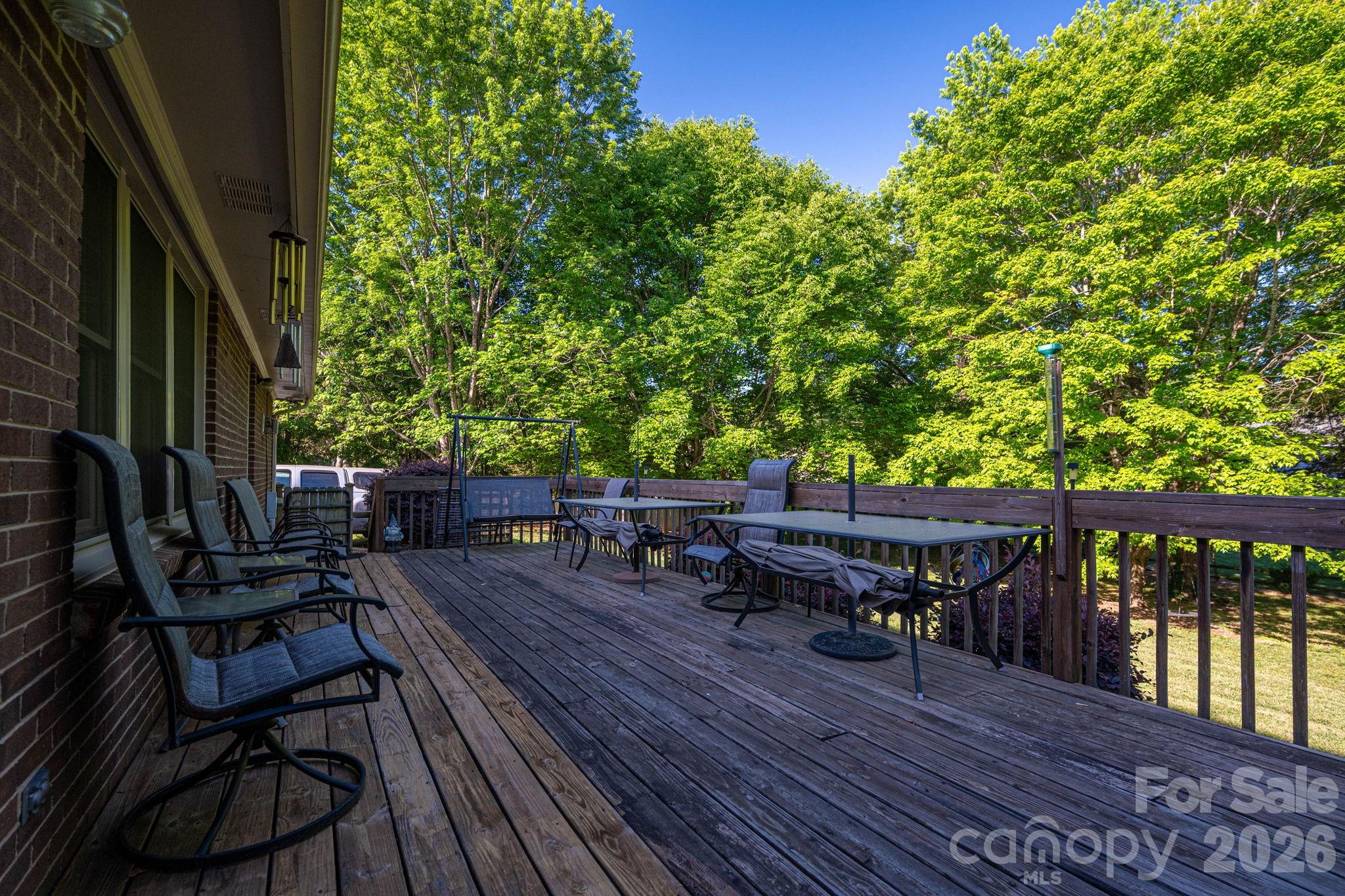 1520 Stableview Drive Property Photo 34