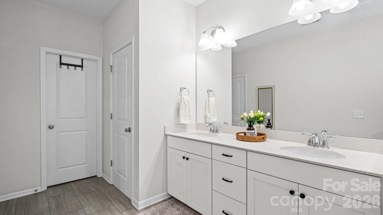 9912 Andres Duany Drive Property Photo 40