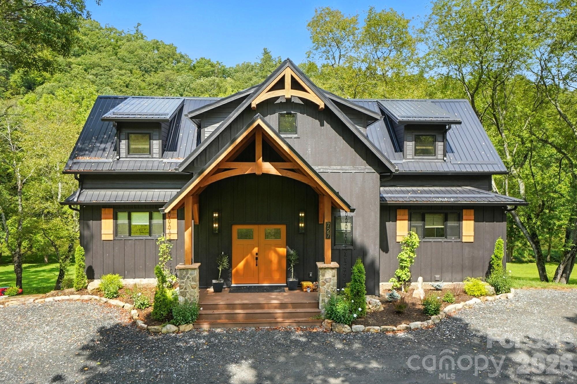 727 Riverwind Drive Property Photo 1