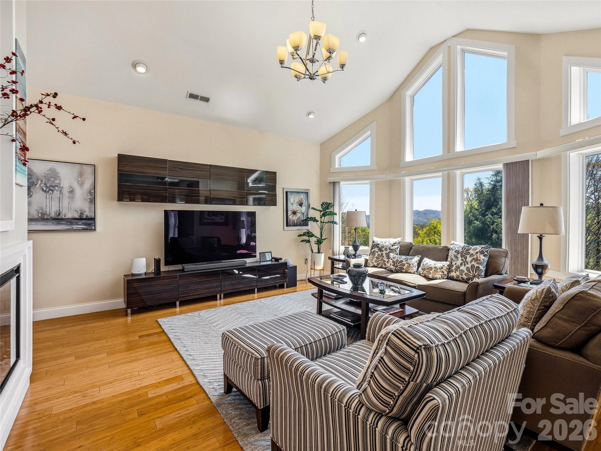 24 Sunnie Rae Lane Property Photo 5