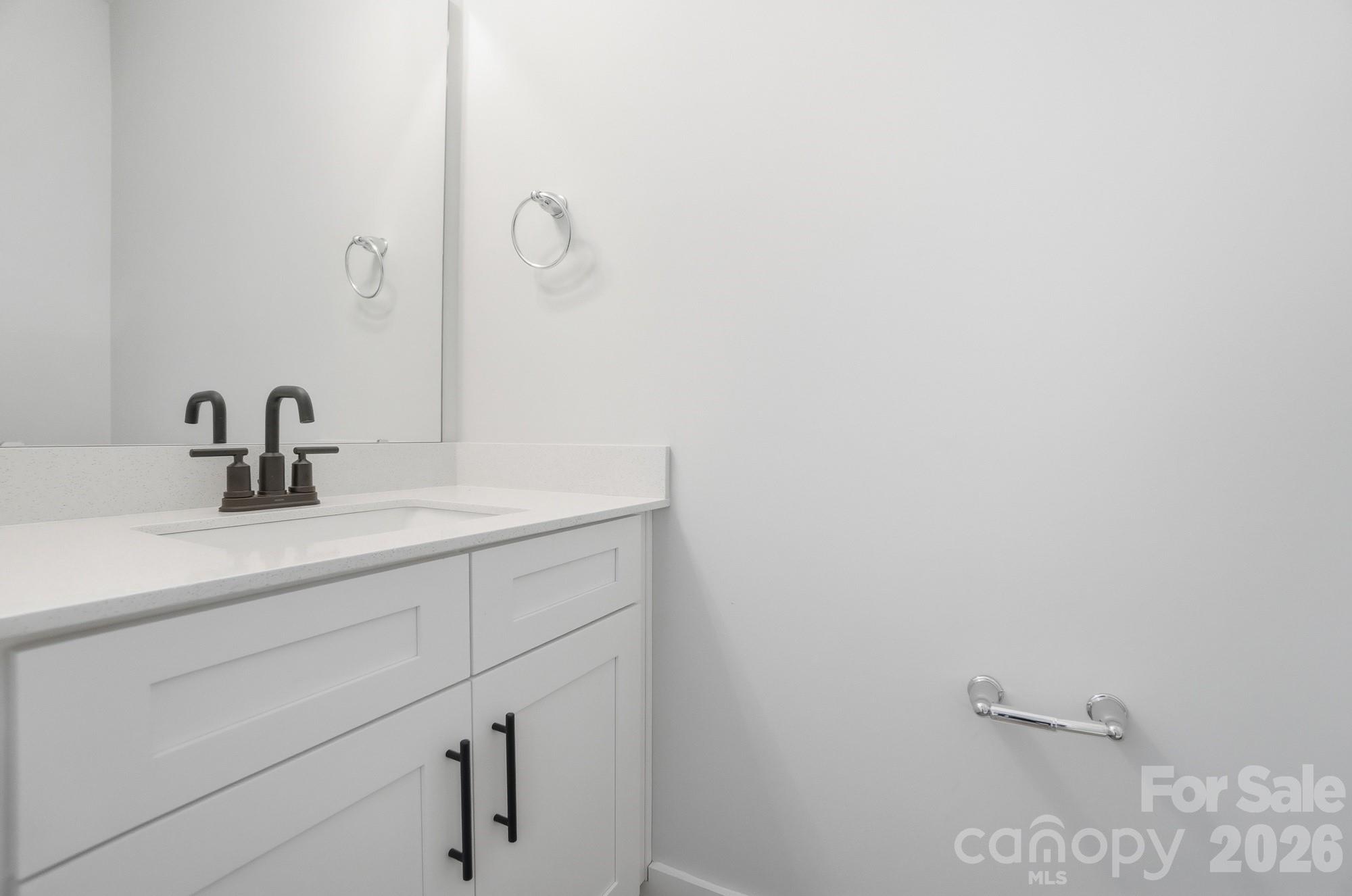 207 Viburnum Road Property Photo 5