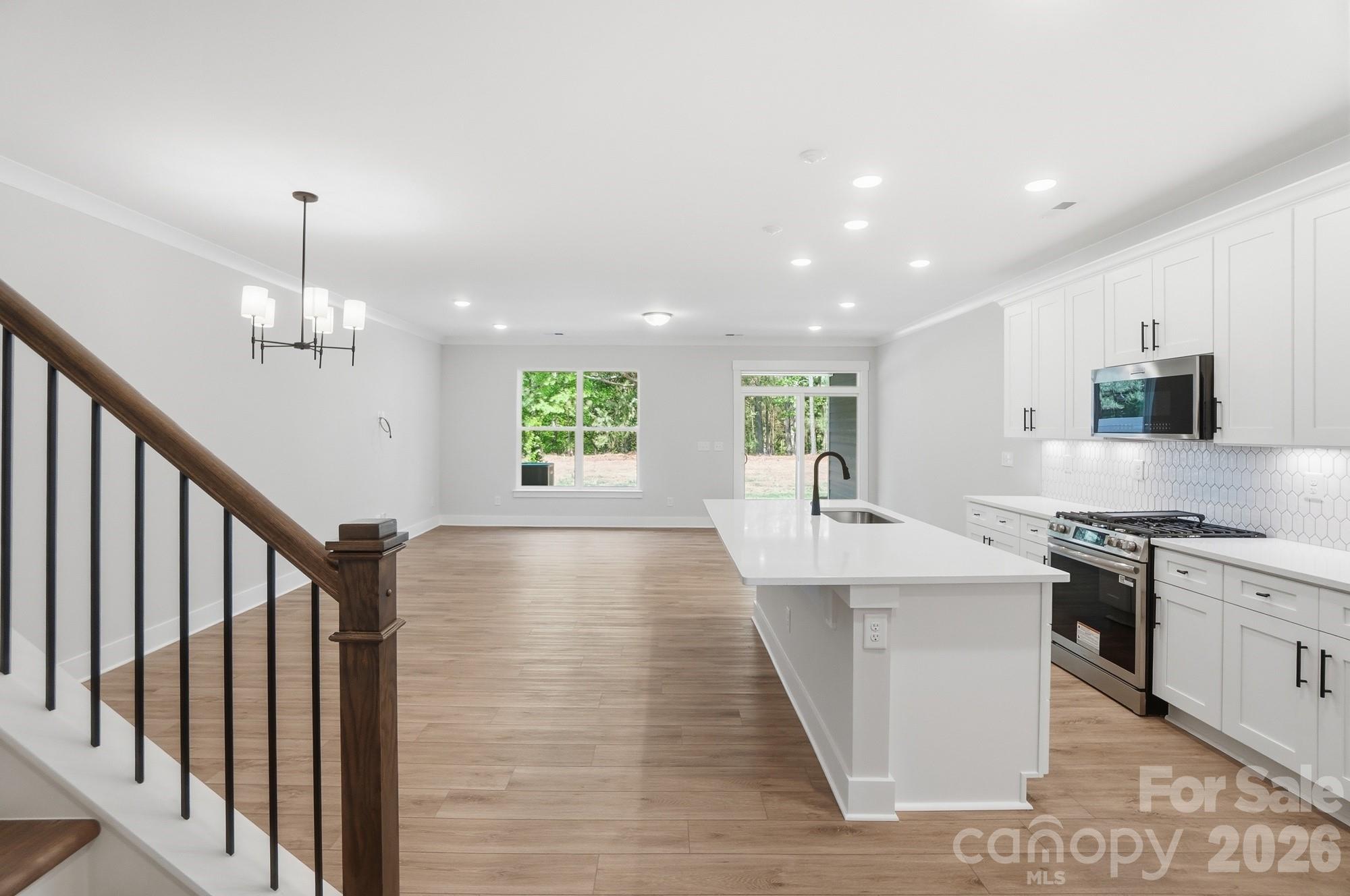 207 Viburnum Road Property Photo 6