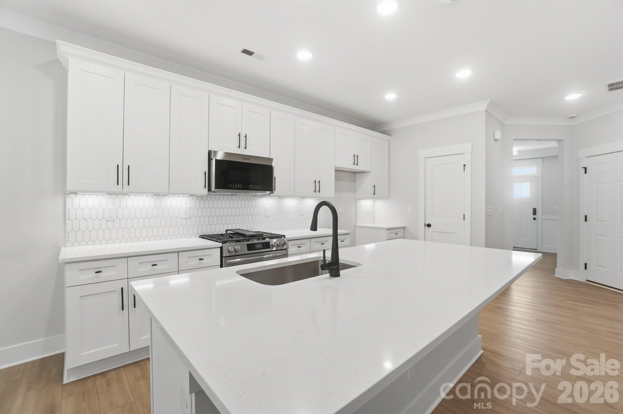 207 Viburnum Road Property Photo 15