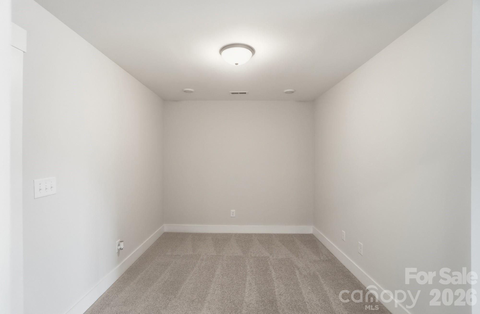 207 Viburnum Road Property Photo 25