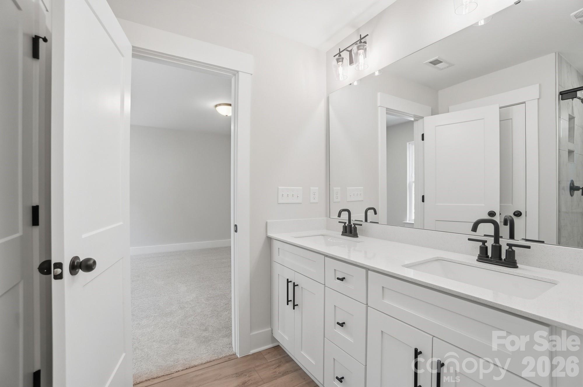 207 Viburnum Road Property Photo 34