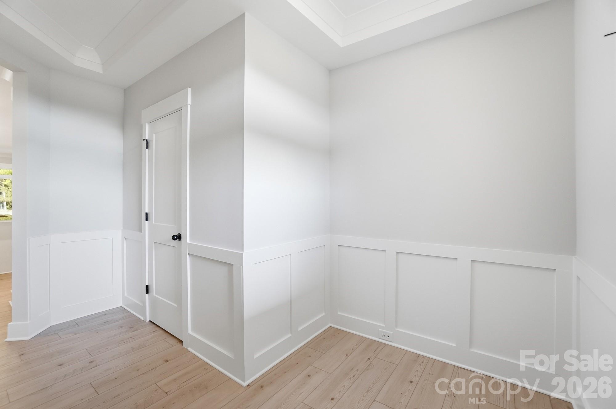 211 Viburnum Road Property Photo 3