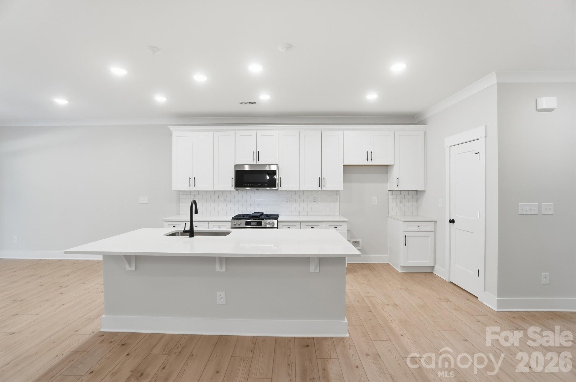 211 Viburnum Road Property Photo 10
