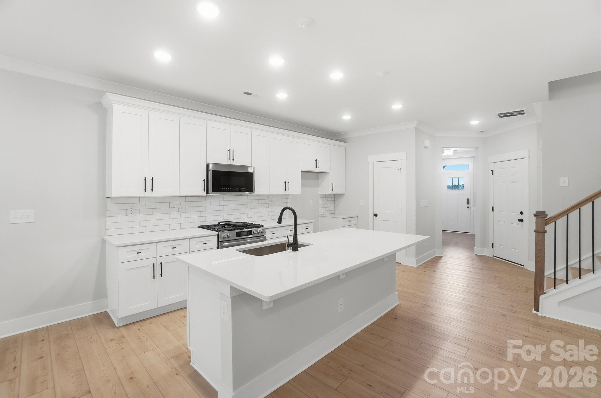 211 Viburnum Road Property Photo 11