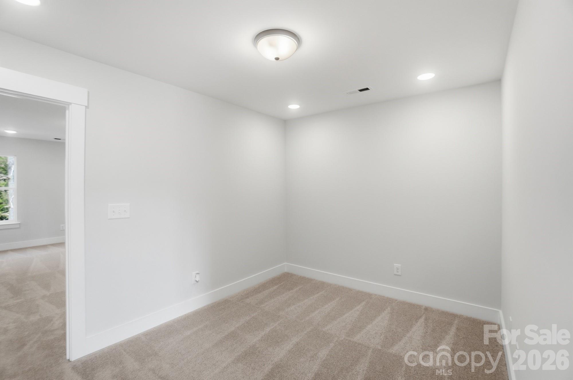 211 Viburnum Road Property Photo 23