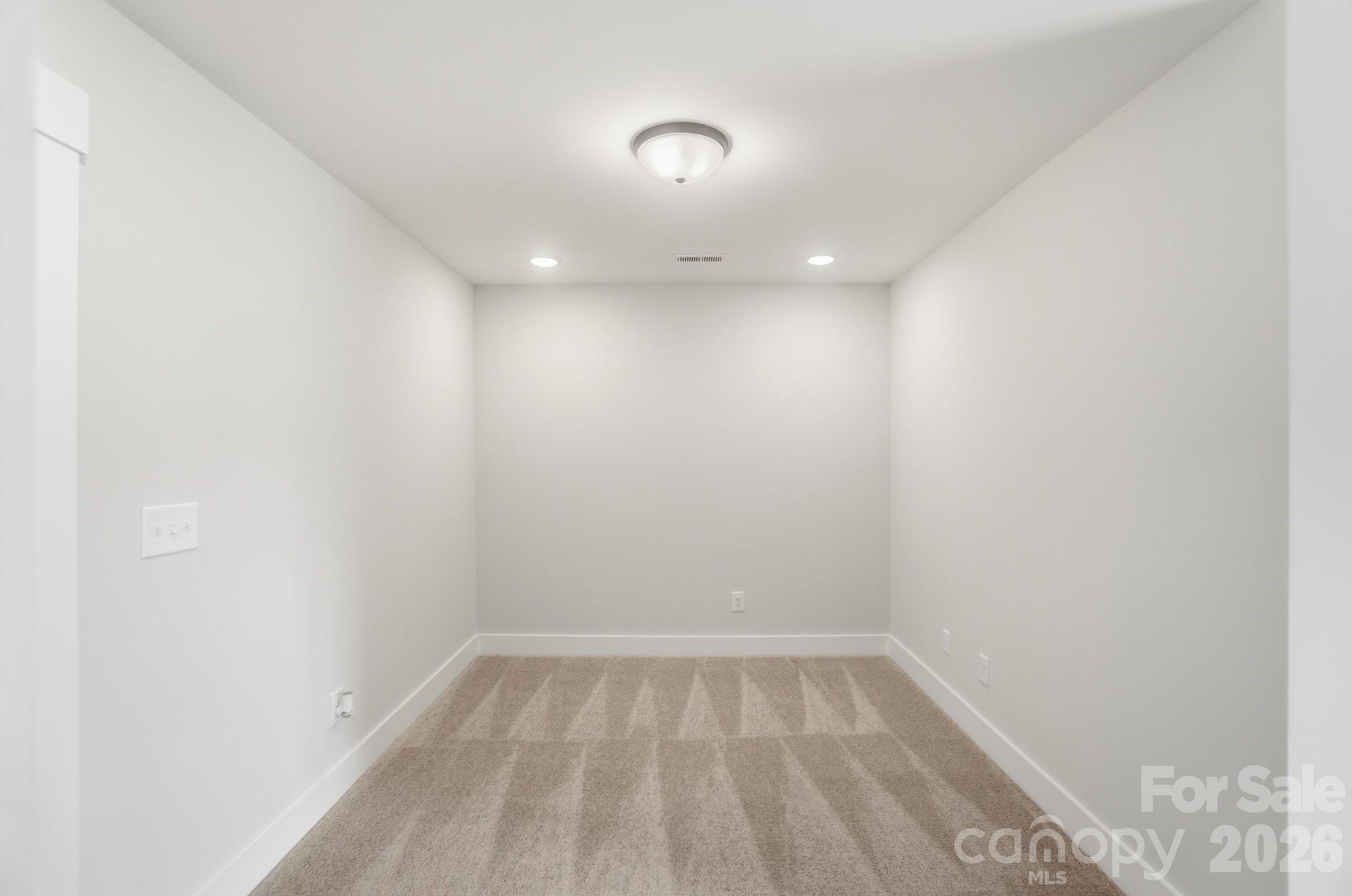 211 Viburnum Road Property Photo 24