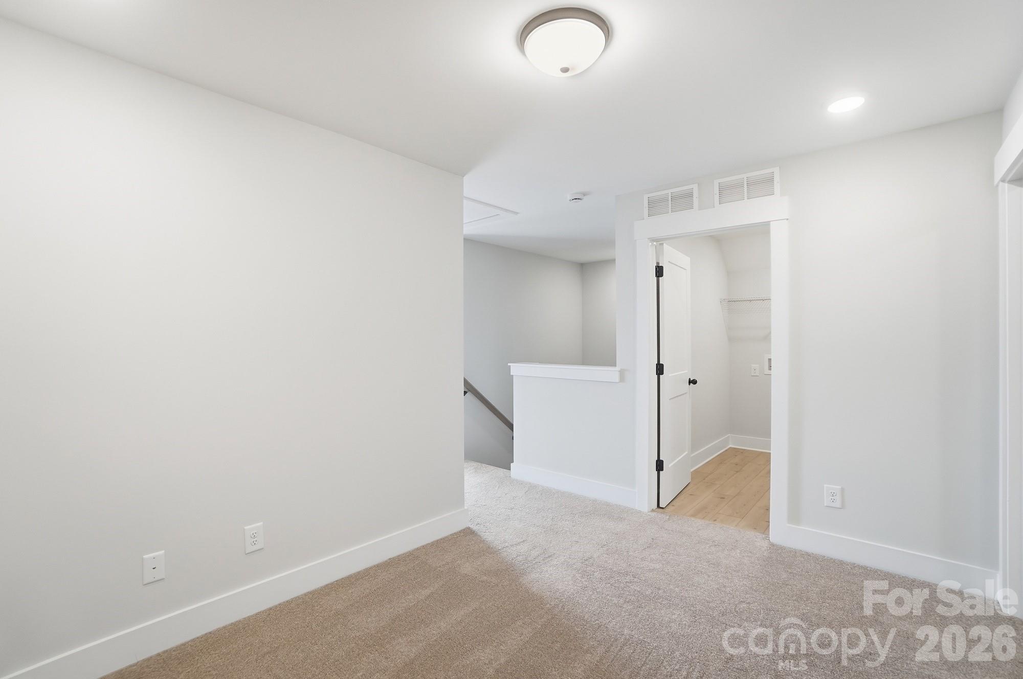 211 Viburnum Road Property Photo 25