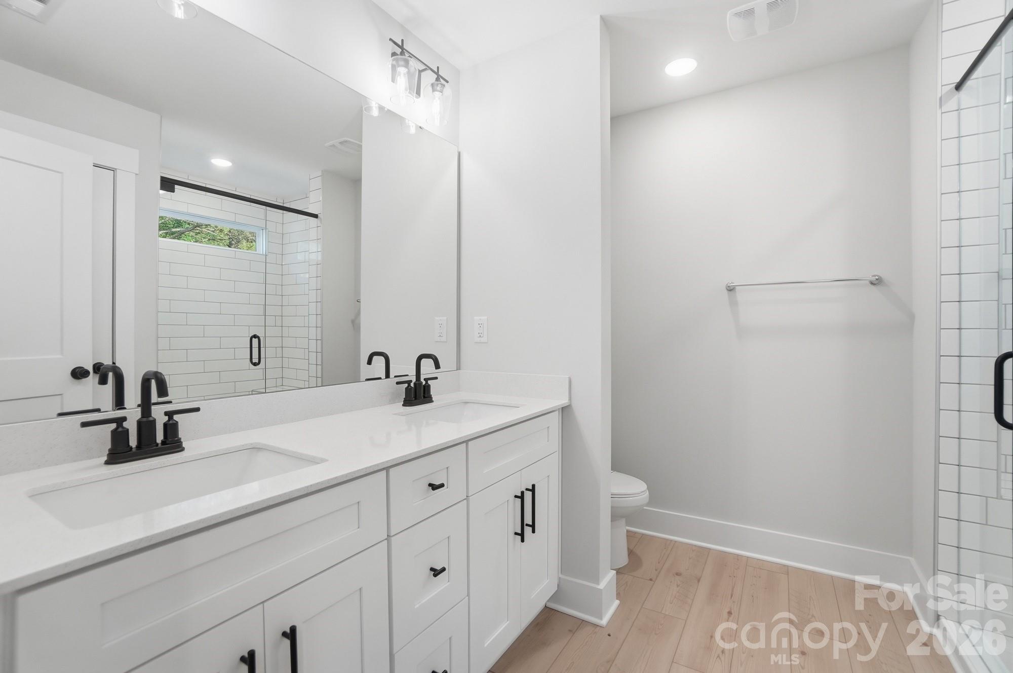 211 Viburnum Road Property Photo 32