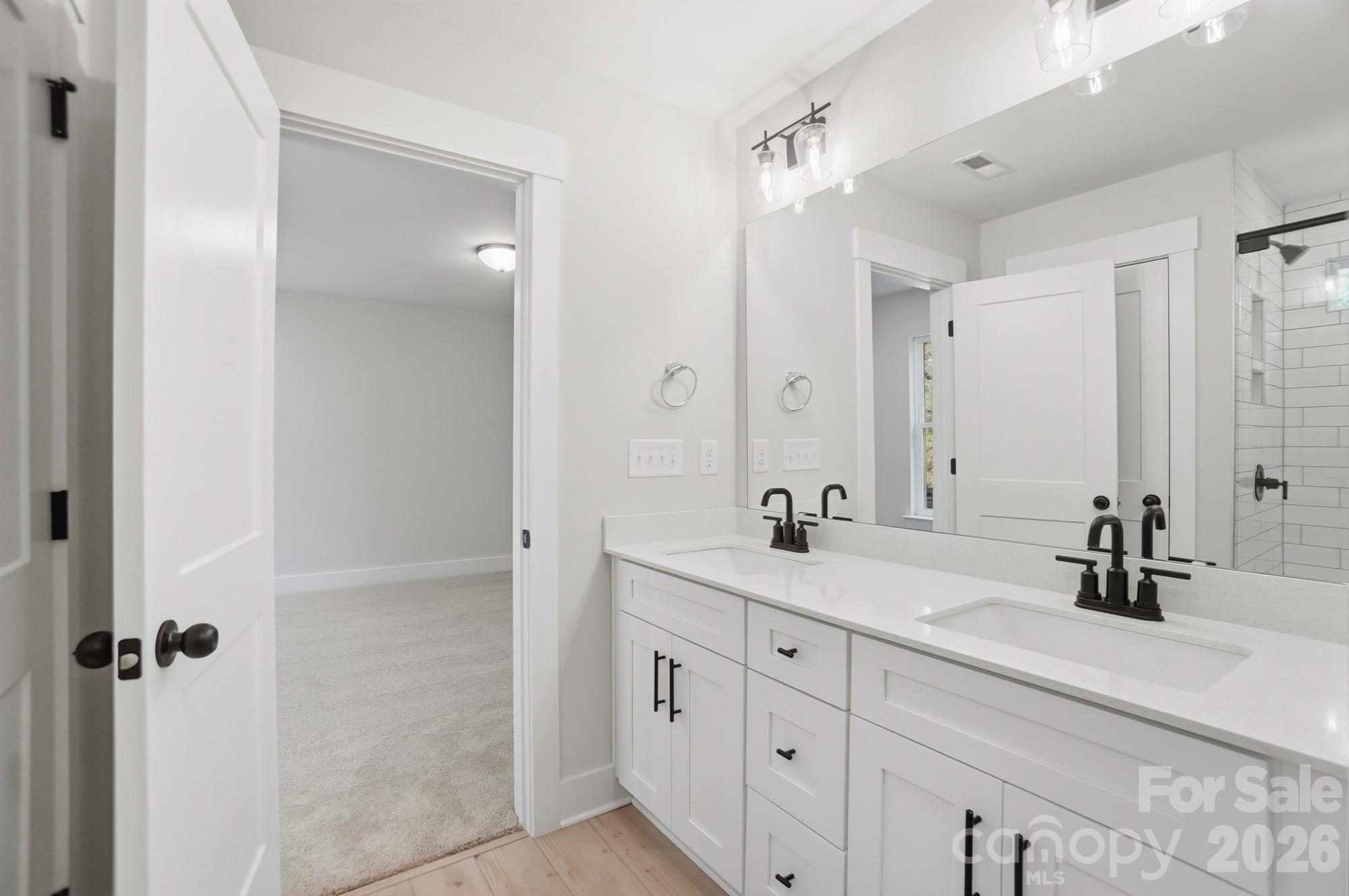 211 Viburnum Road Property Photo 33