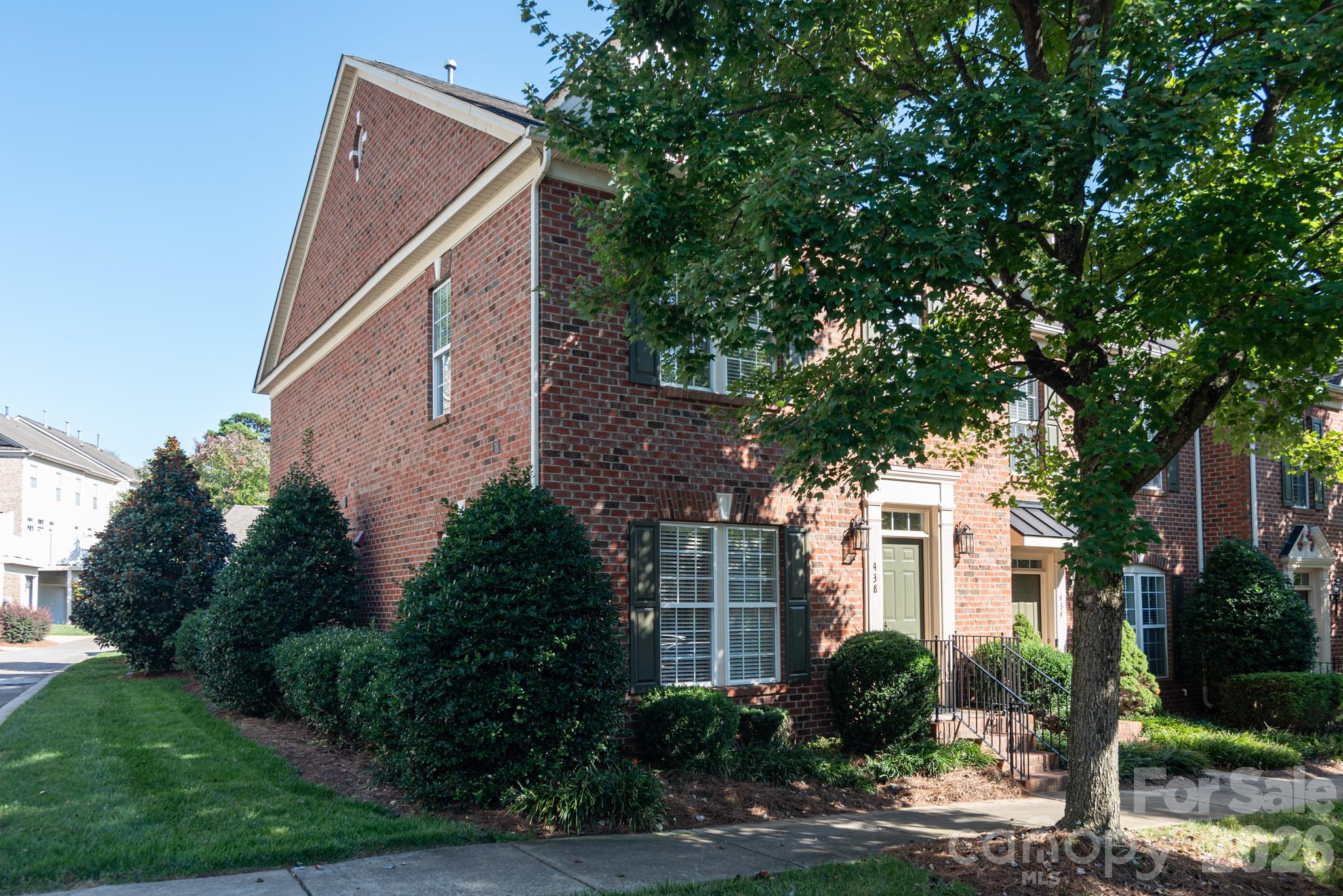 438 Magnolia Street Property Photo 1