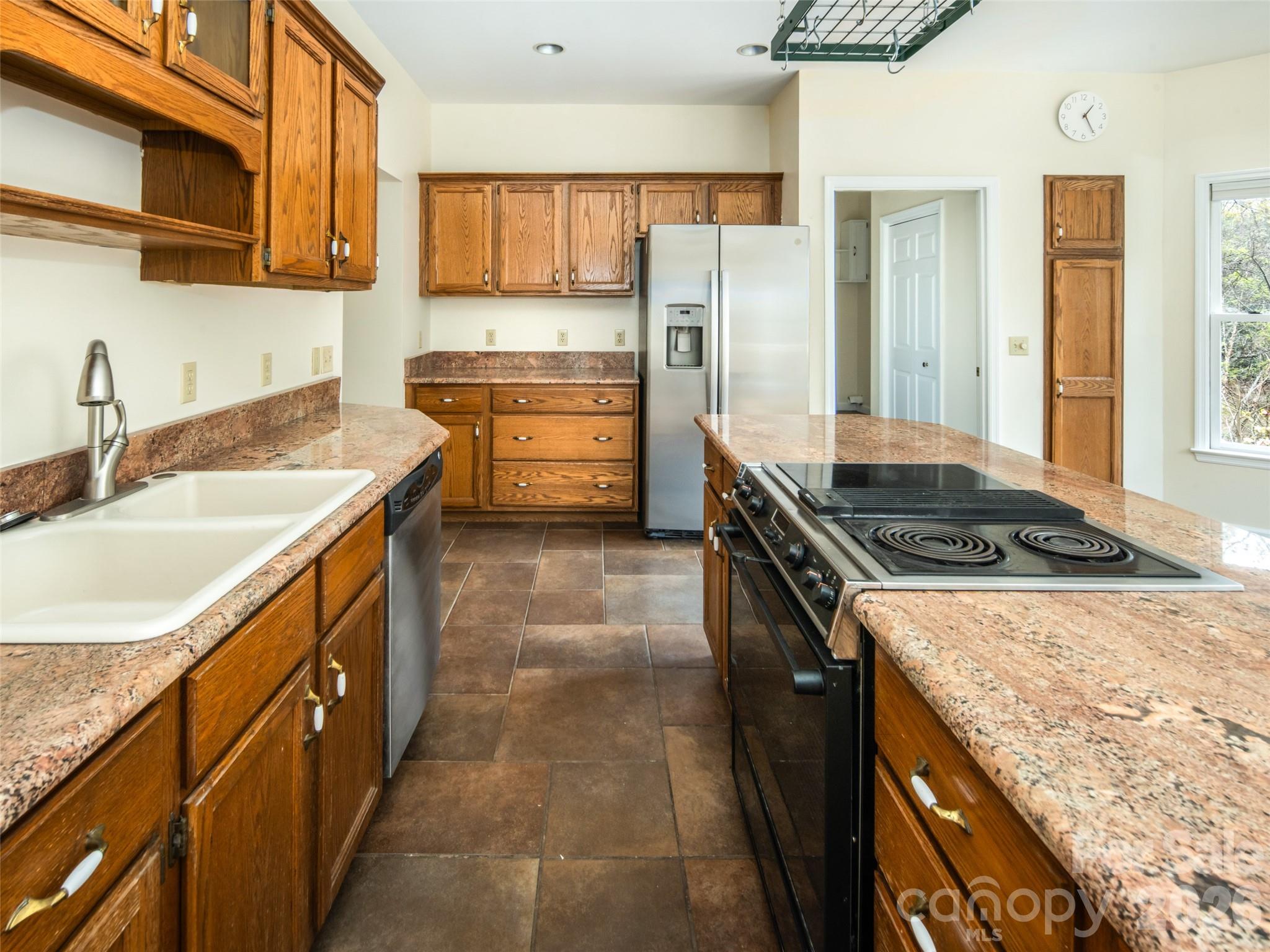 39 Eastmoor Drive Property Photo 10