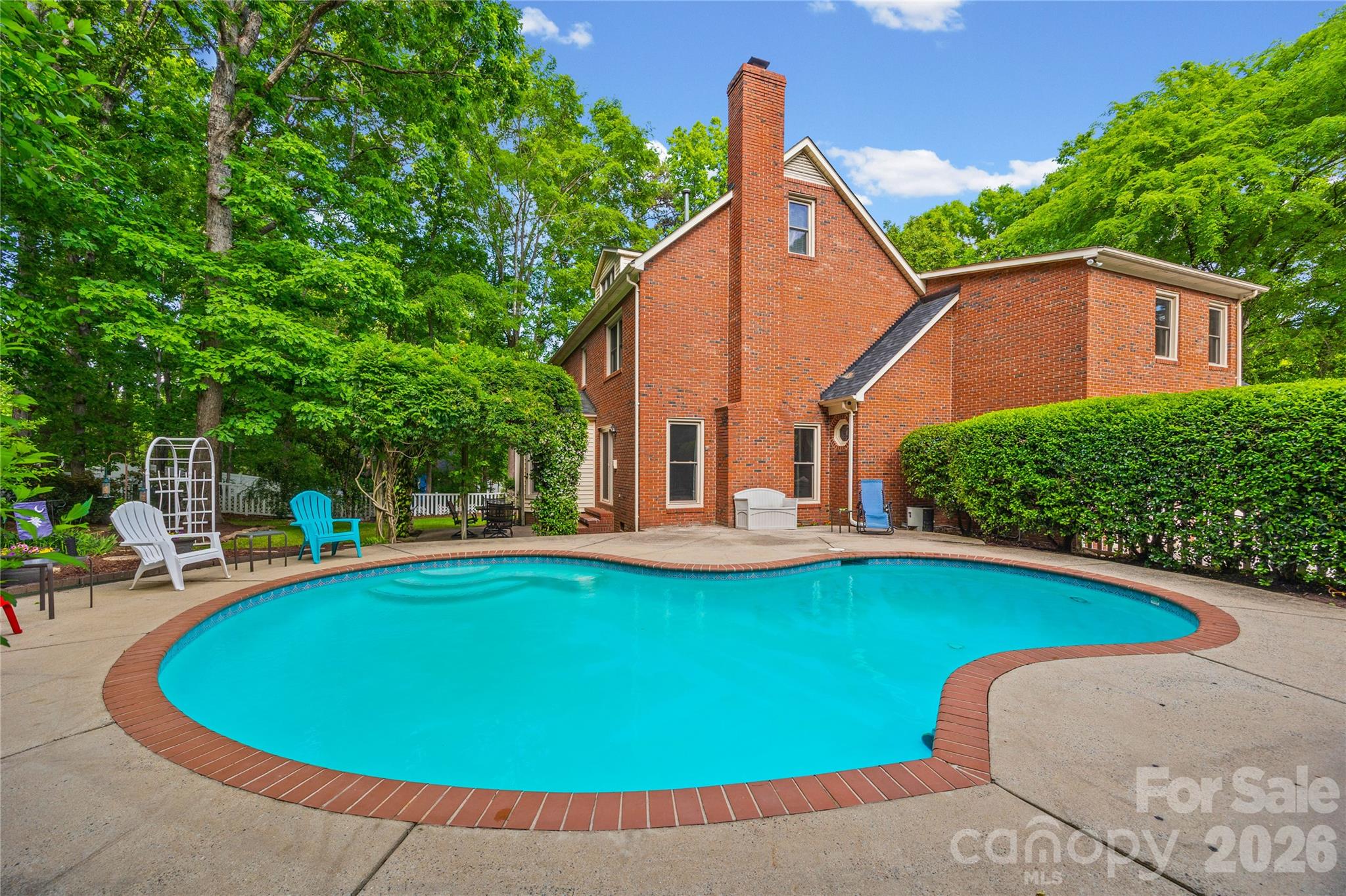 1596 Old Tara Lane Property Photo 2