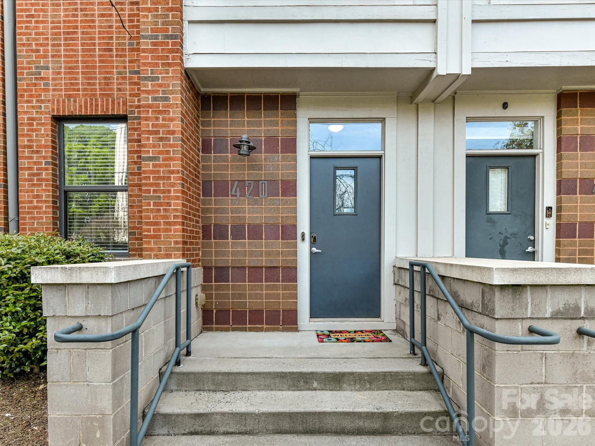 420 N Mcdowell Street Property Photo 3
