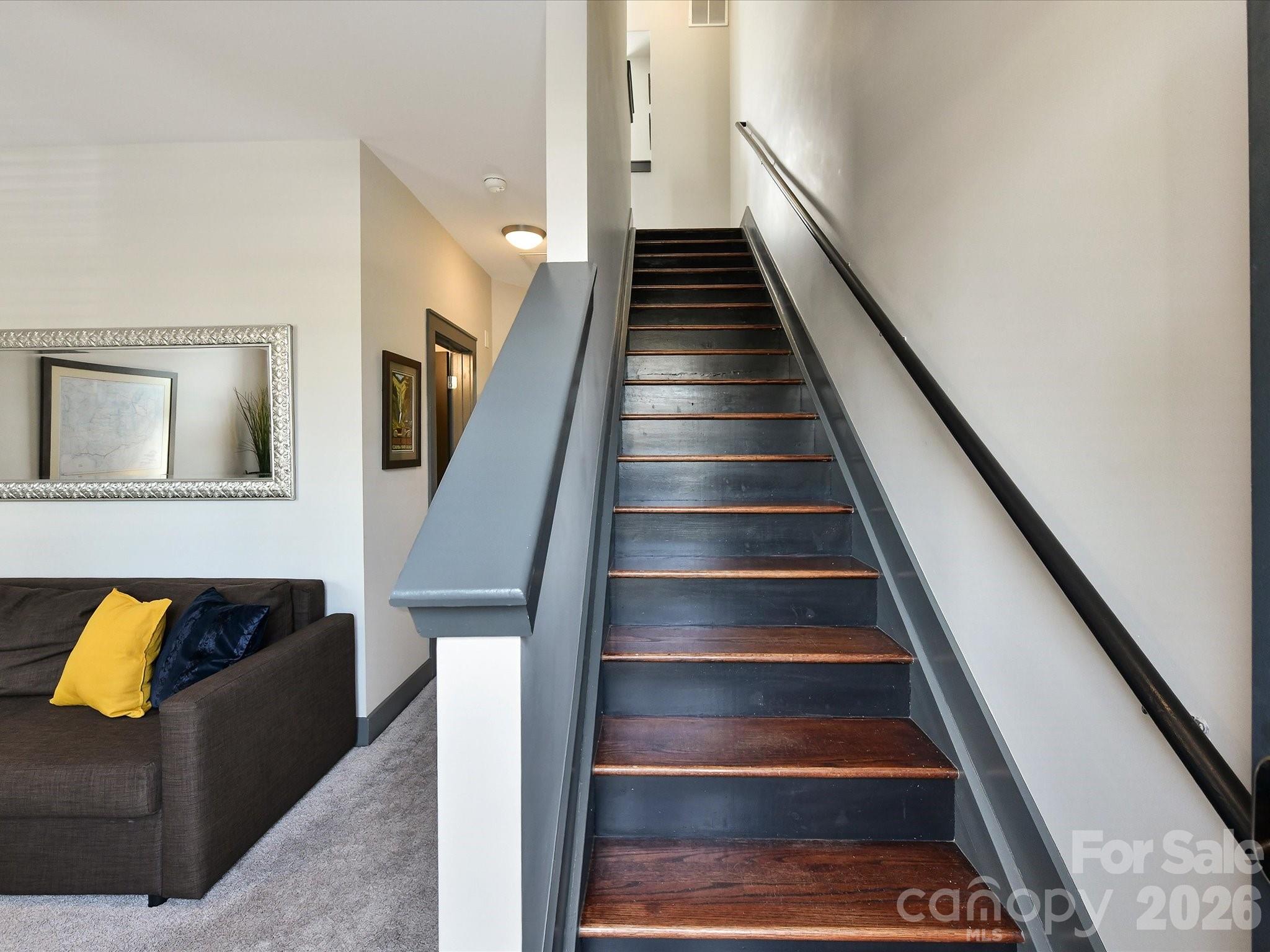 420 N Mcdowell Street Property Photo 8
