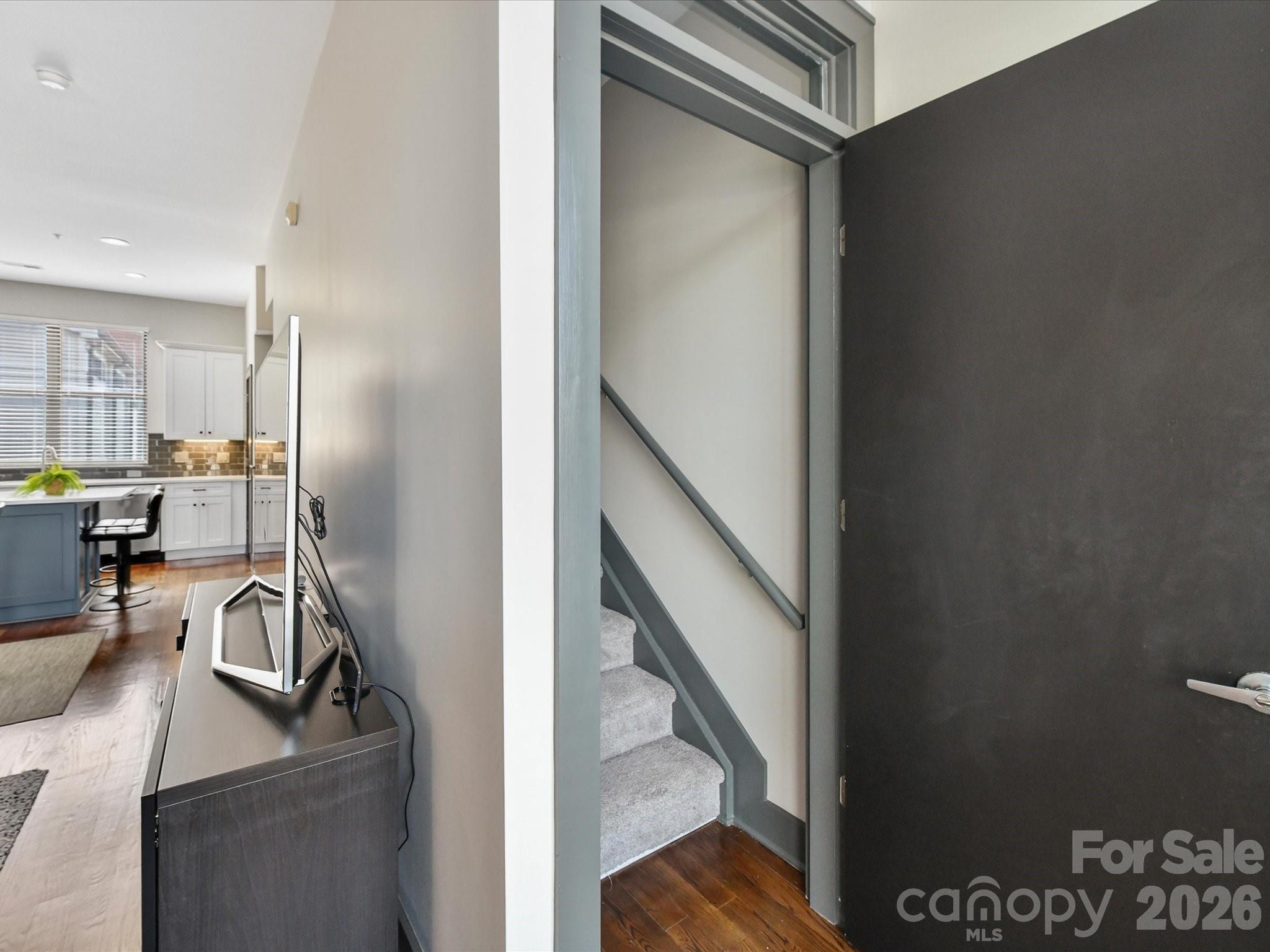 420 N Mcdowell Street Property Photo 17