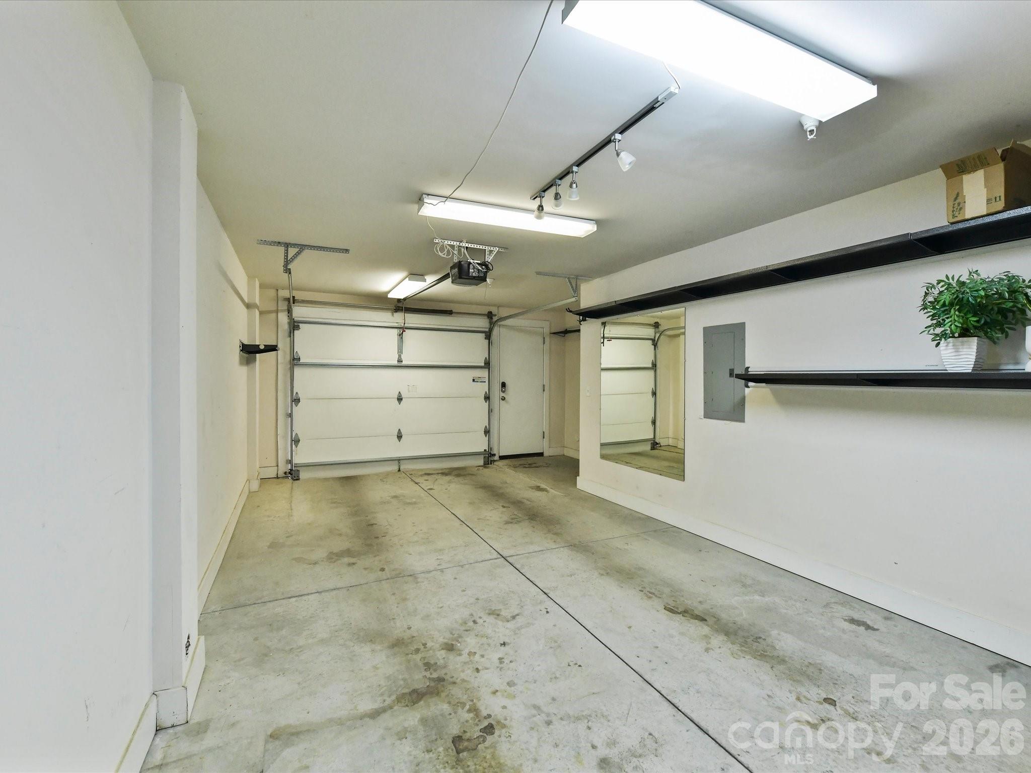 420 N Mcdowell Street Property Photo 28