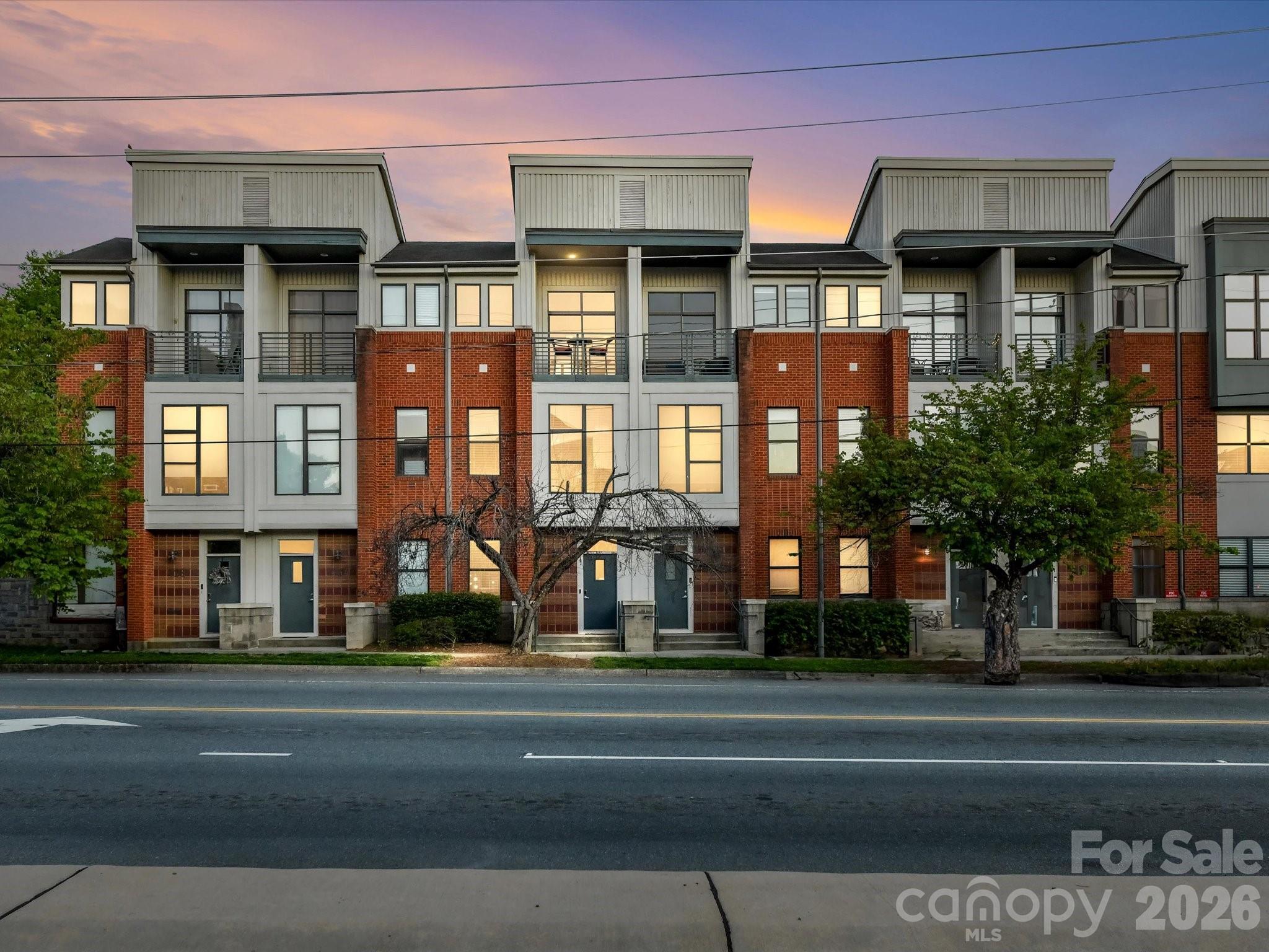 420 N Mcdowell Street Property Photo 35