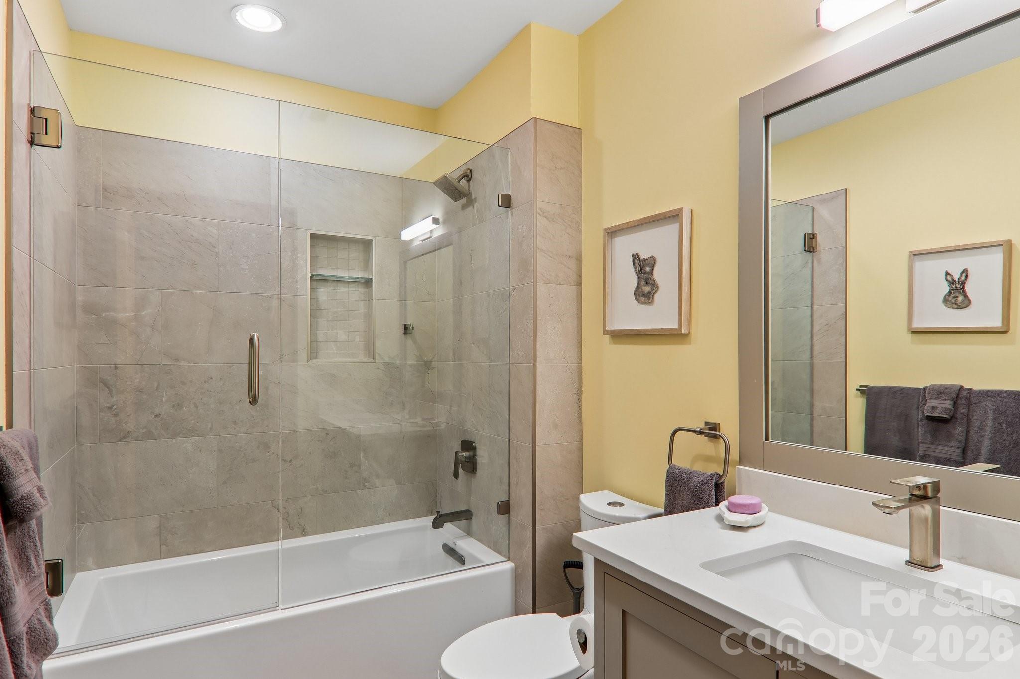 1072 Corsica Lane Property Photo 27
