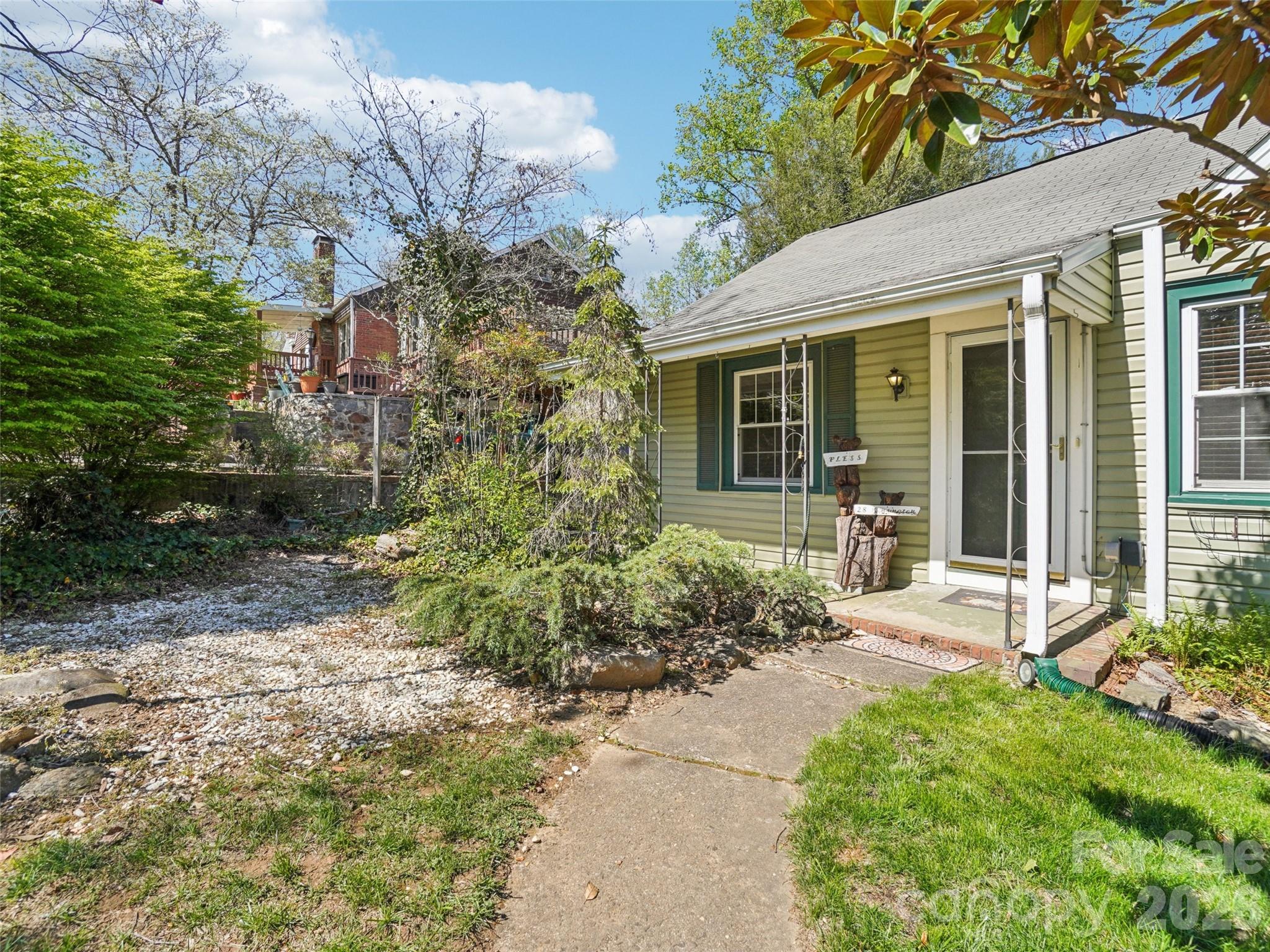 28 Kensington Drive Property Photo 6