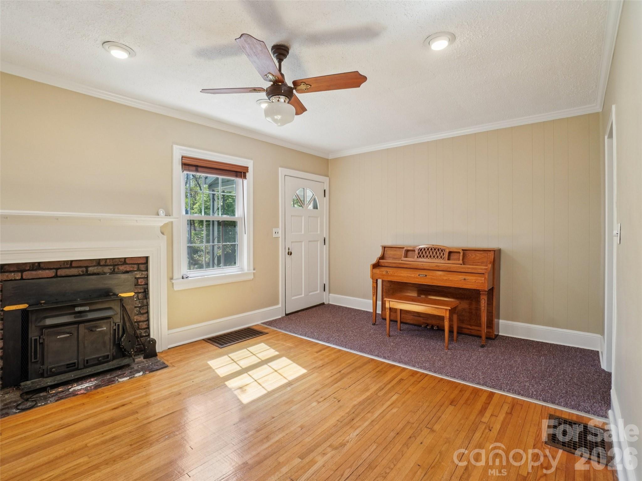 28 Kensington Drive Property Photo 9