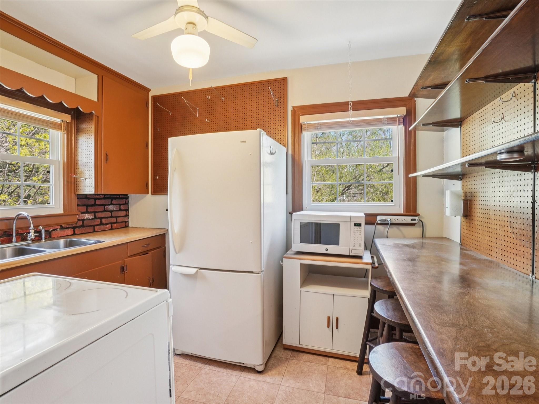 28 Kensington Drive Property Photo 14