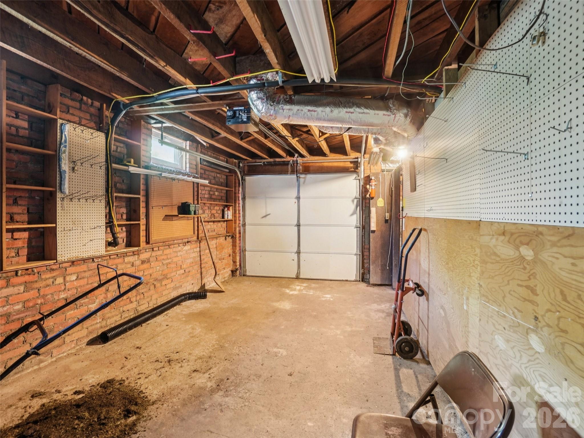28 Kensington Drive Property Photo 28