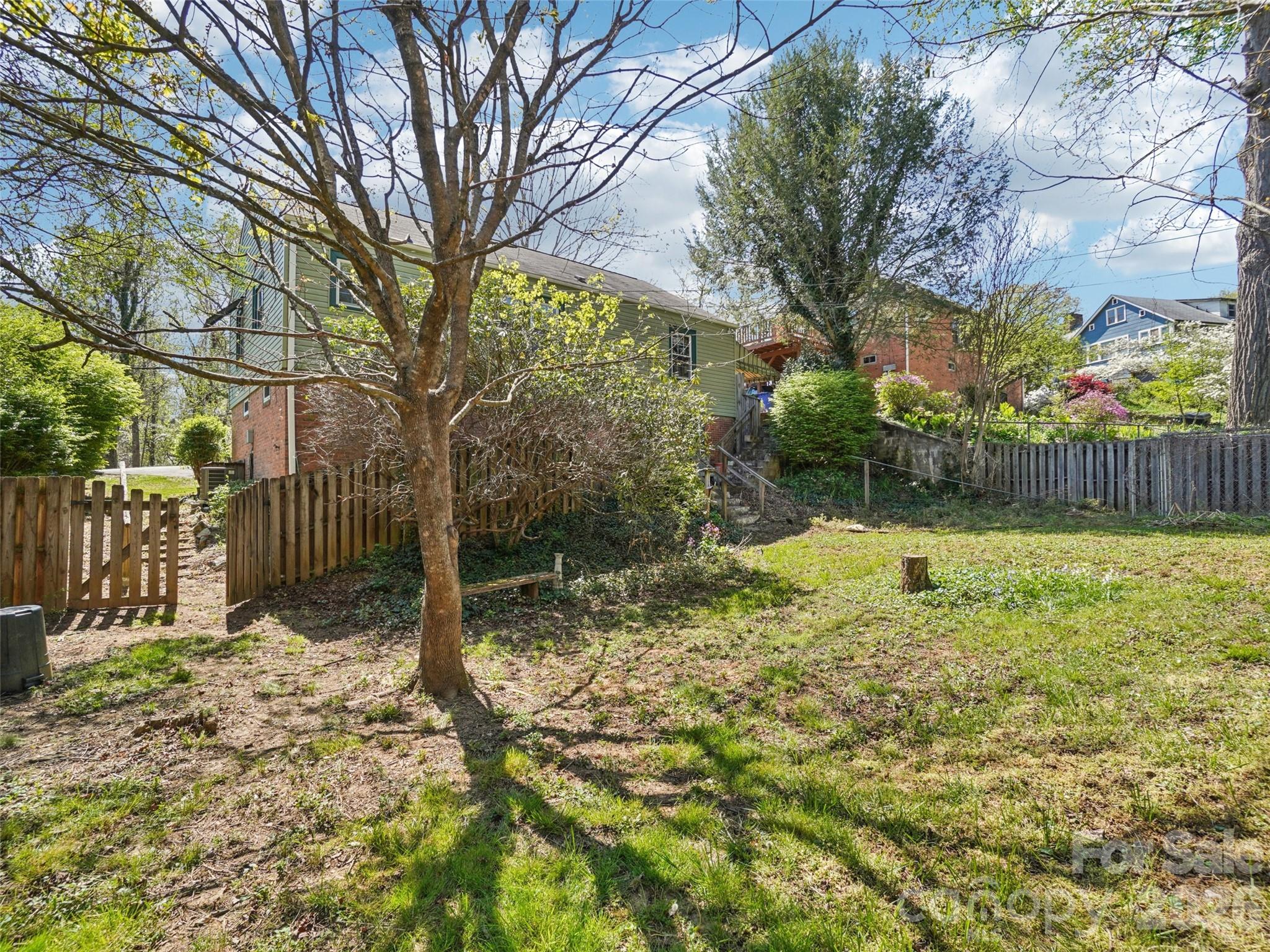 28 Kensington Drive Property Photo 34