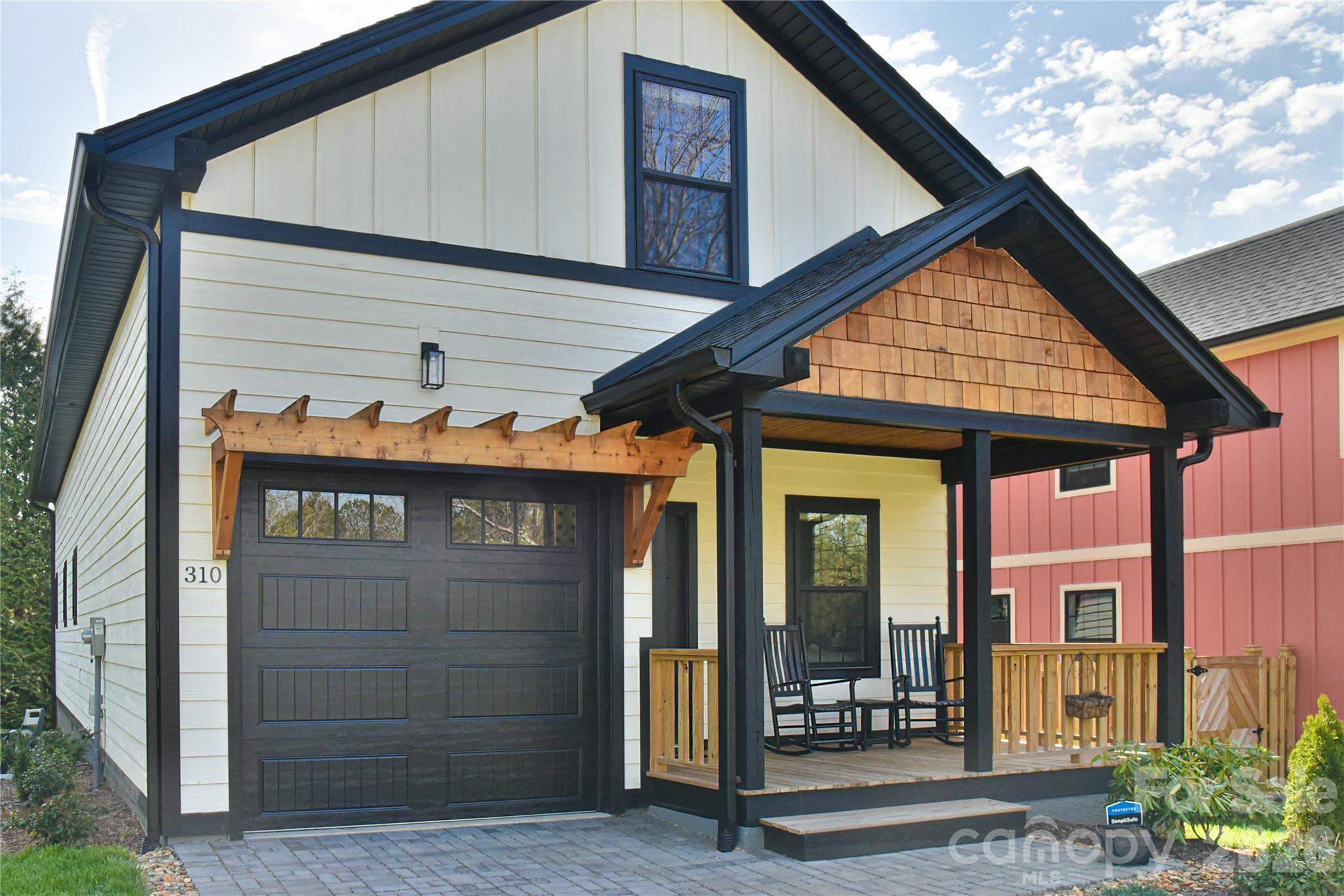 310 Portmanvilla Road Property Photo 1