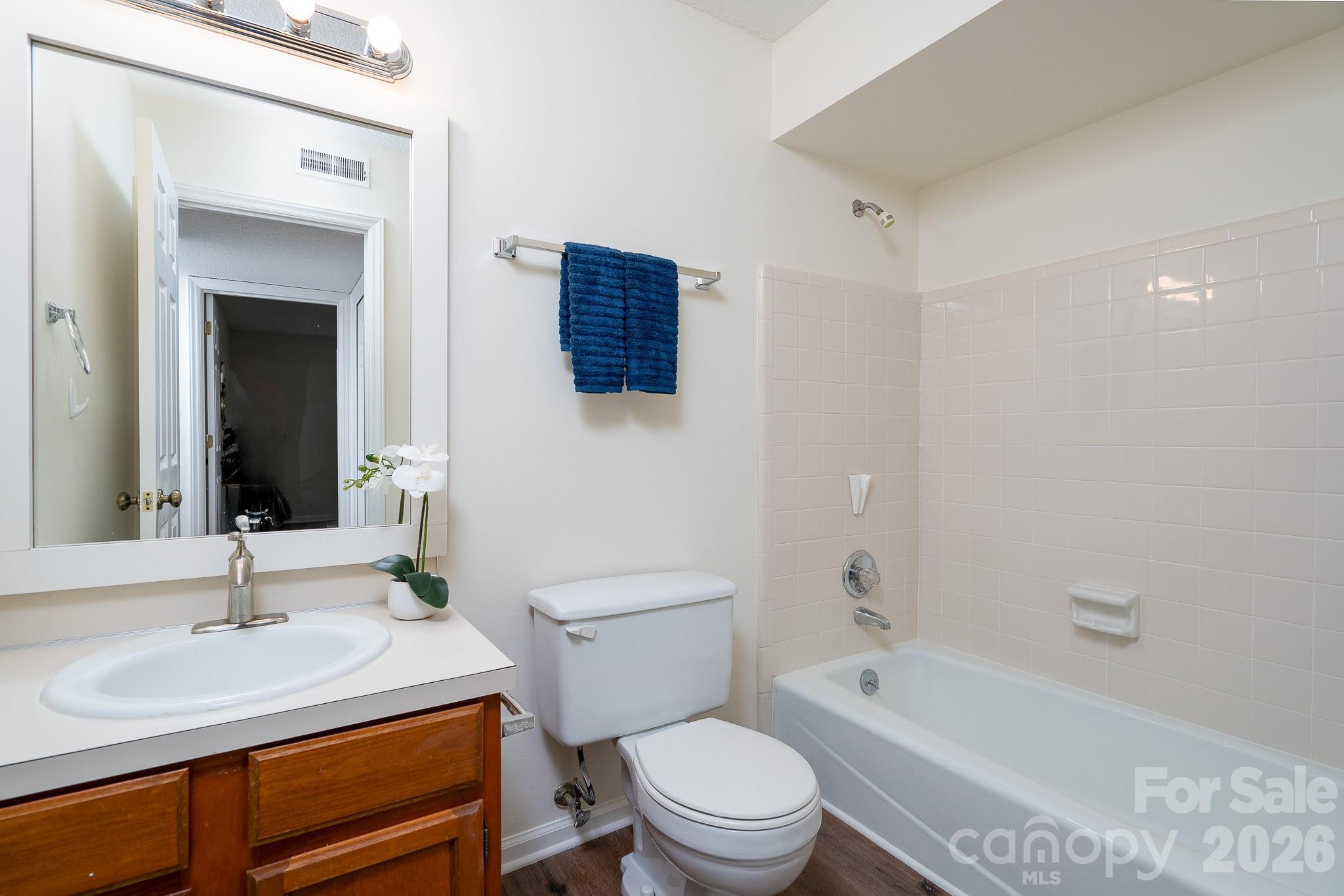 7309 Winery Lane Property Photo 13