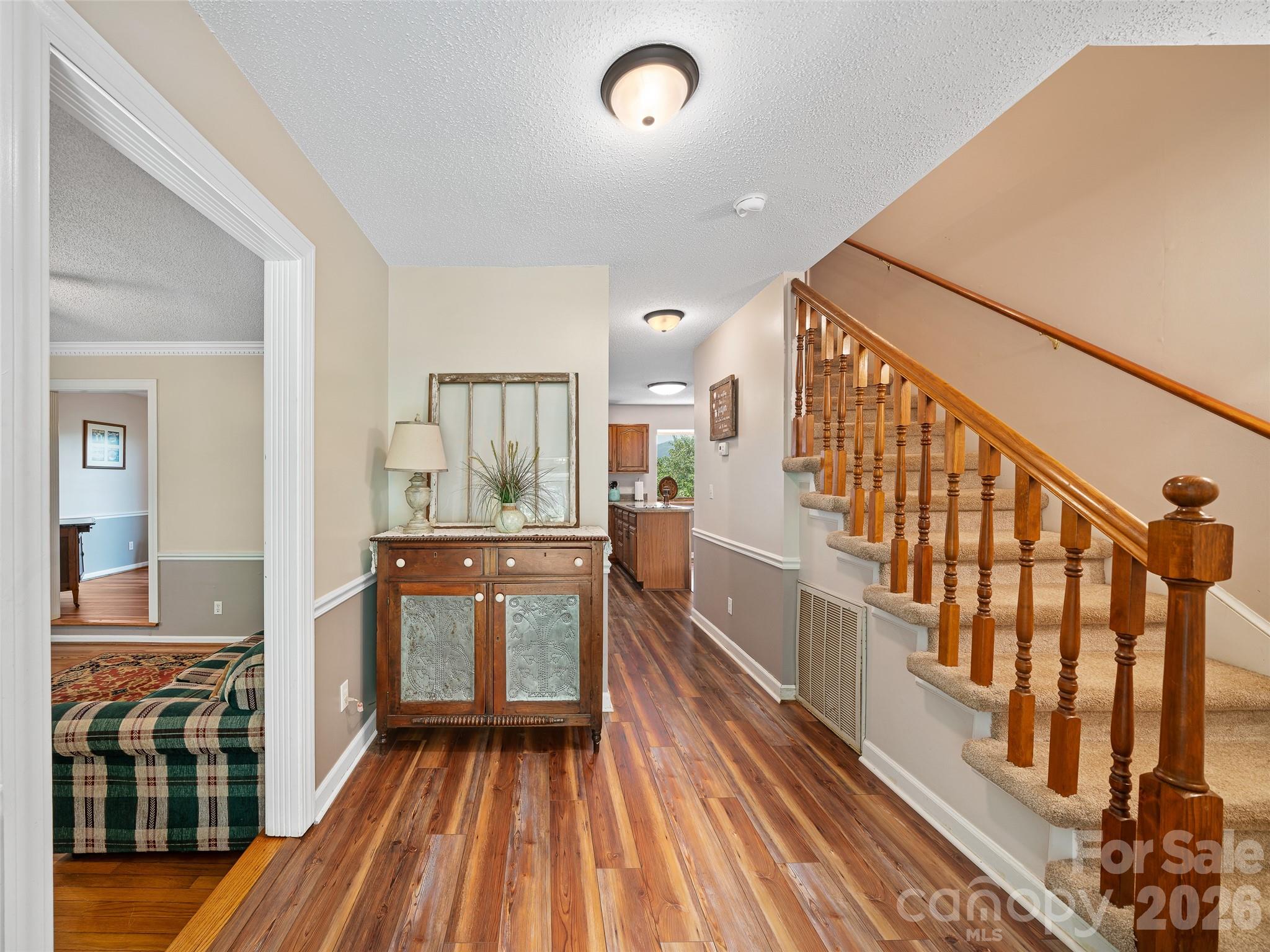 254 Shepard Way Property Photo 2