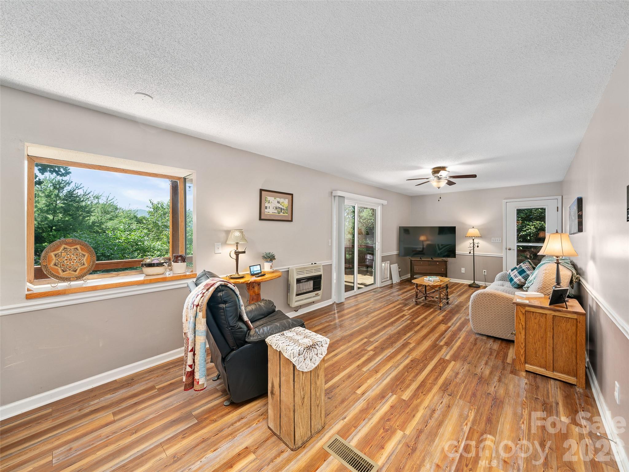 254 Shepard Way Property Photo 4