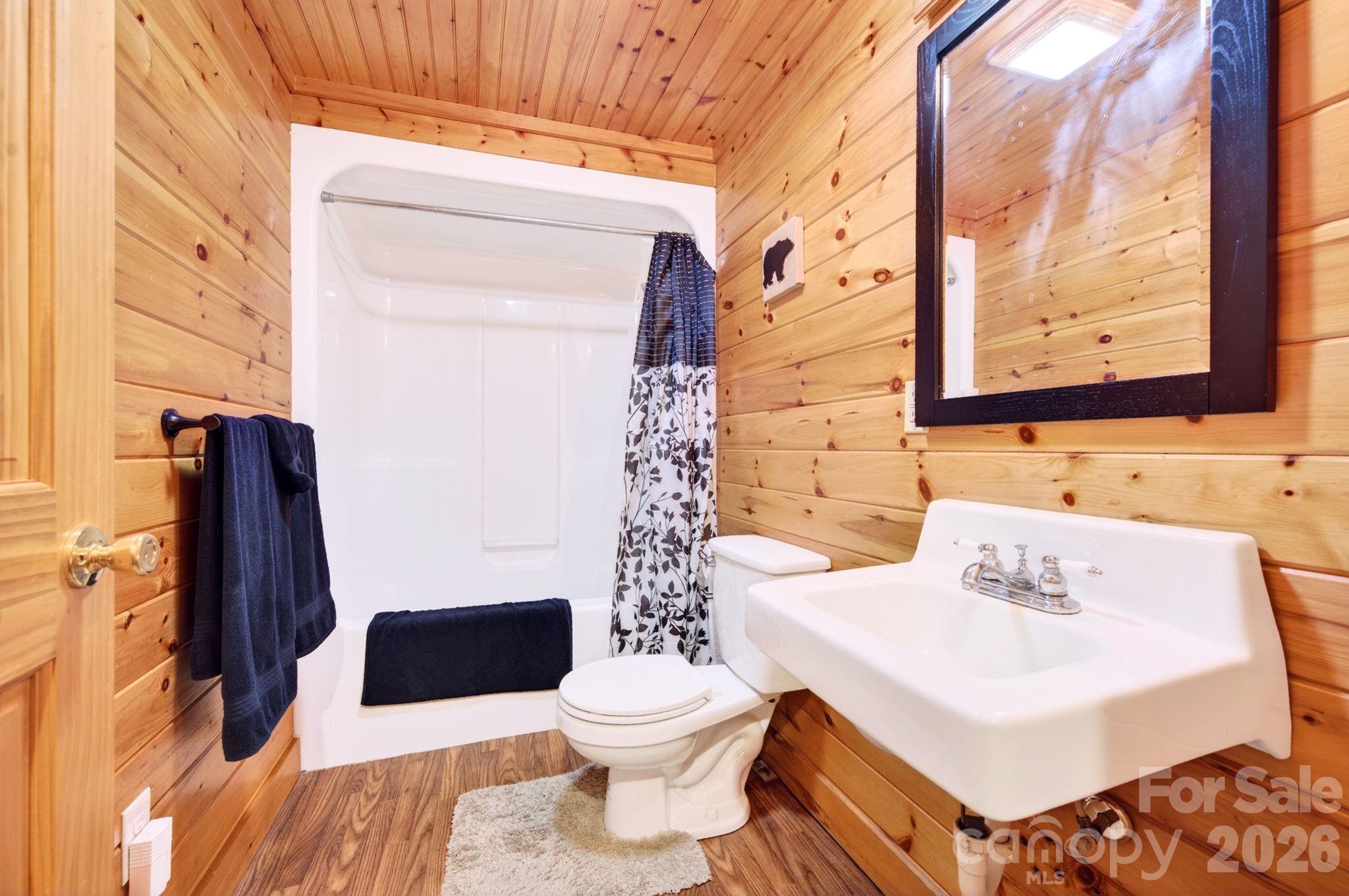 309 Doubleview Drive Property Photo 9