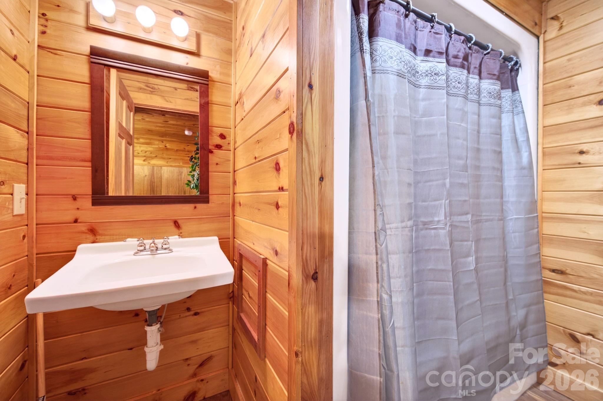 309 Doubleview Drive Property Photo 19