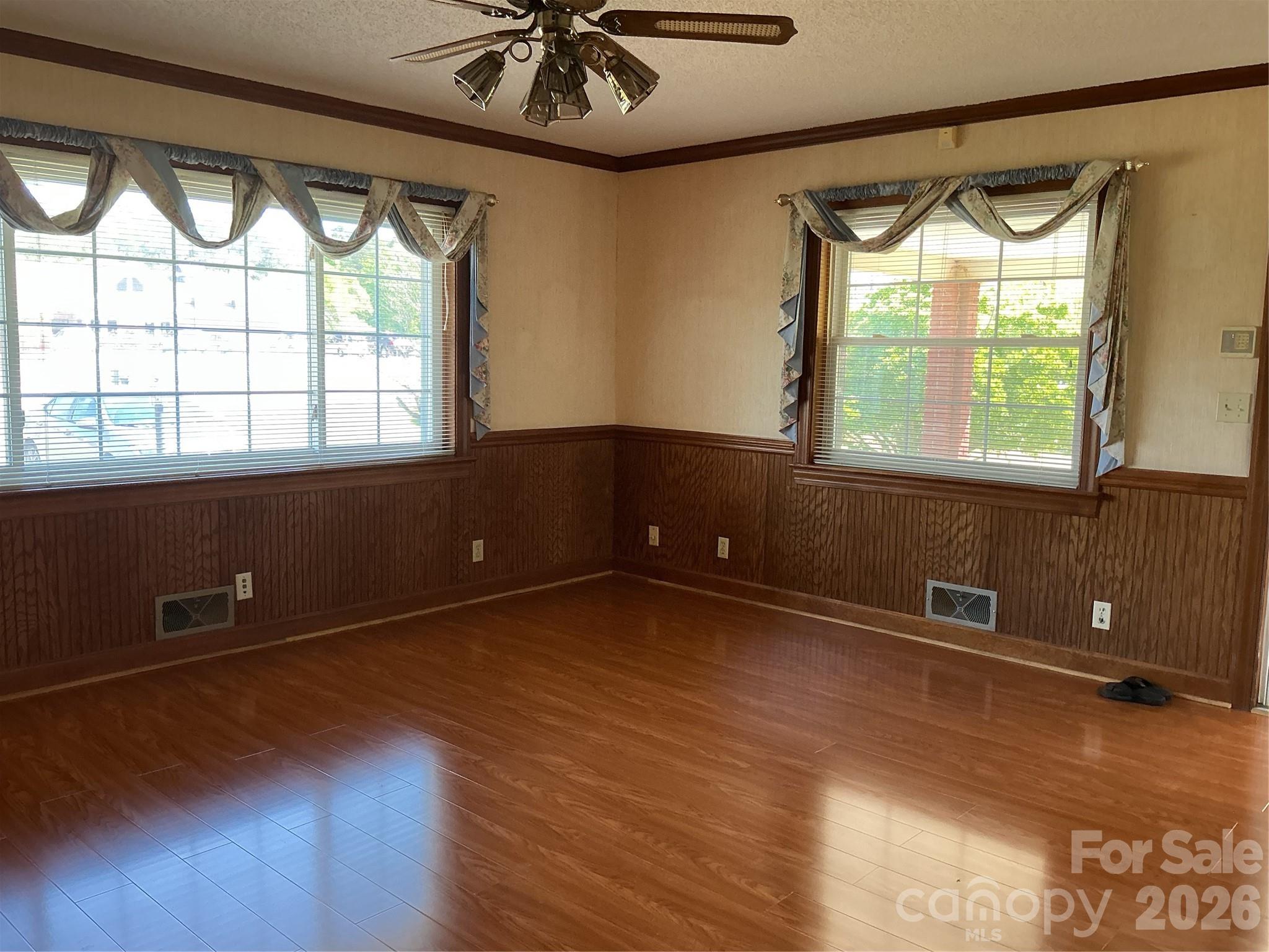 219 N Central Avenue Property Photo 24