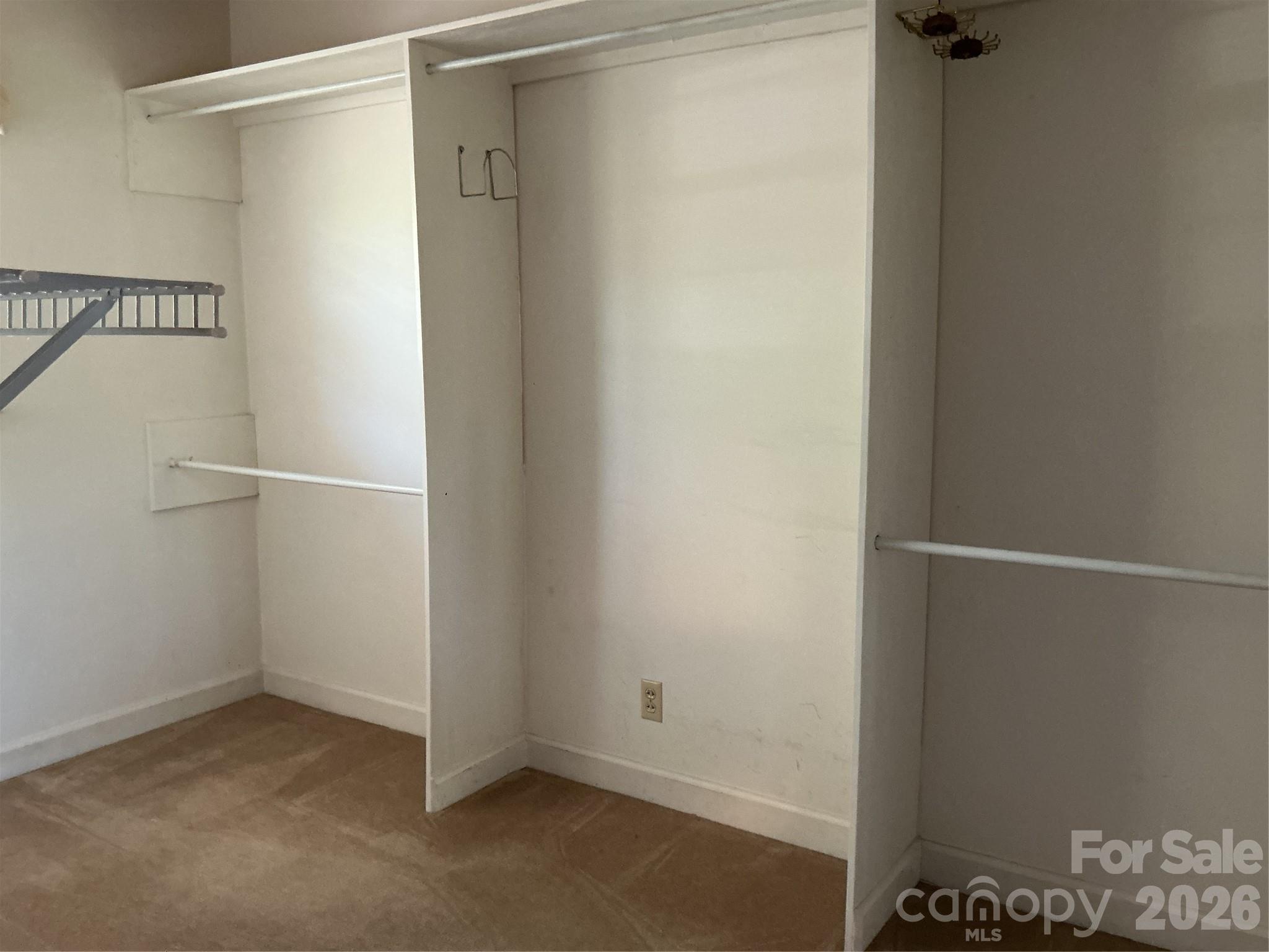 219 N Central Avenue Property Photo 36