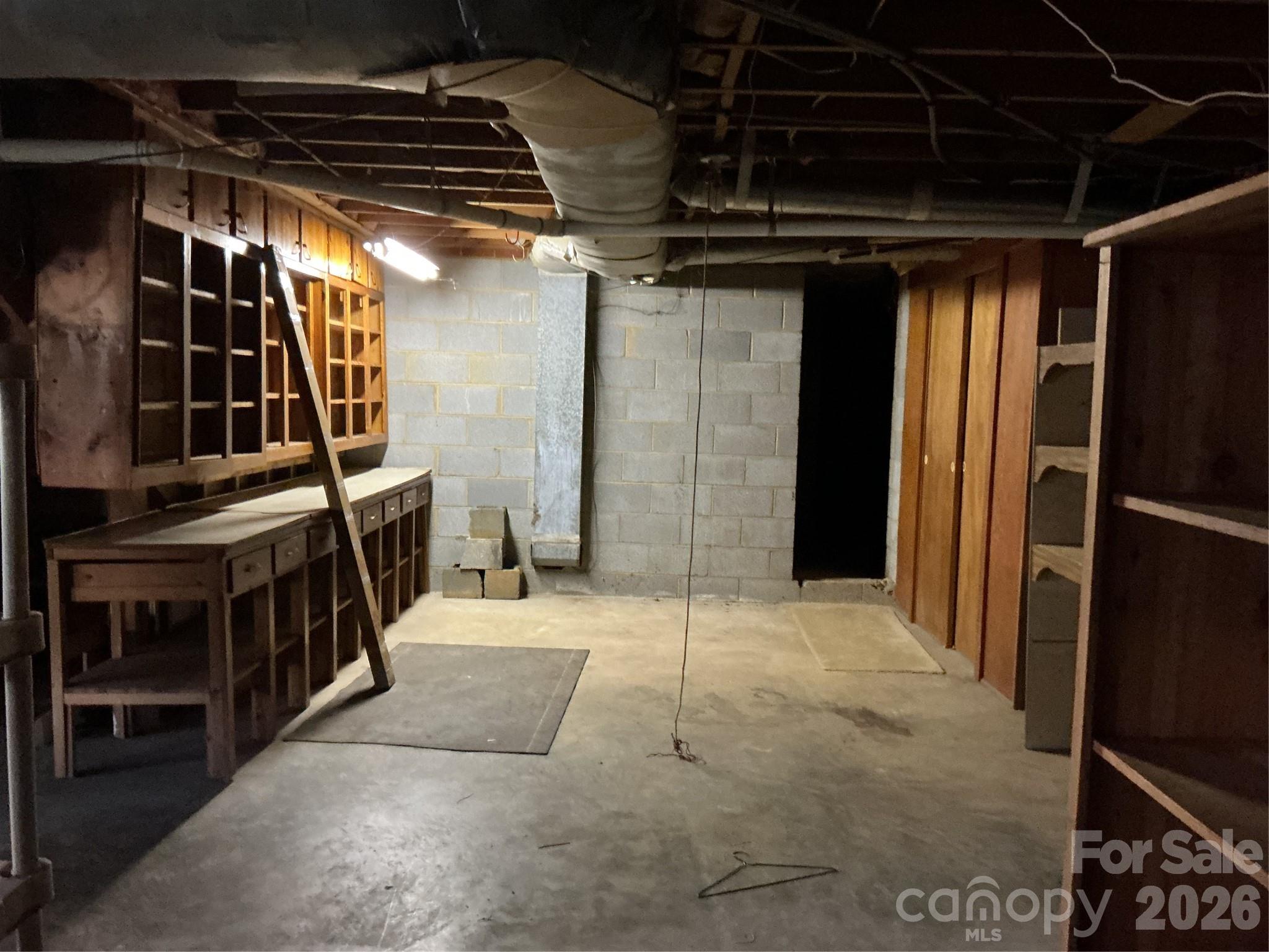 219 N Central Avenue Property Photo 47