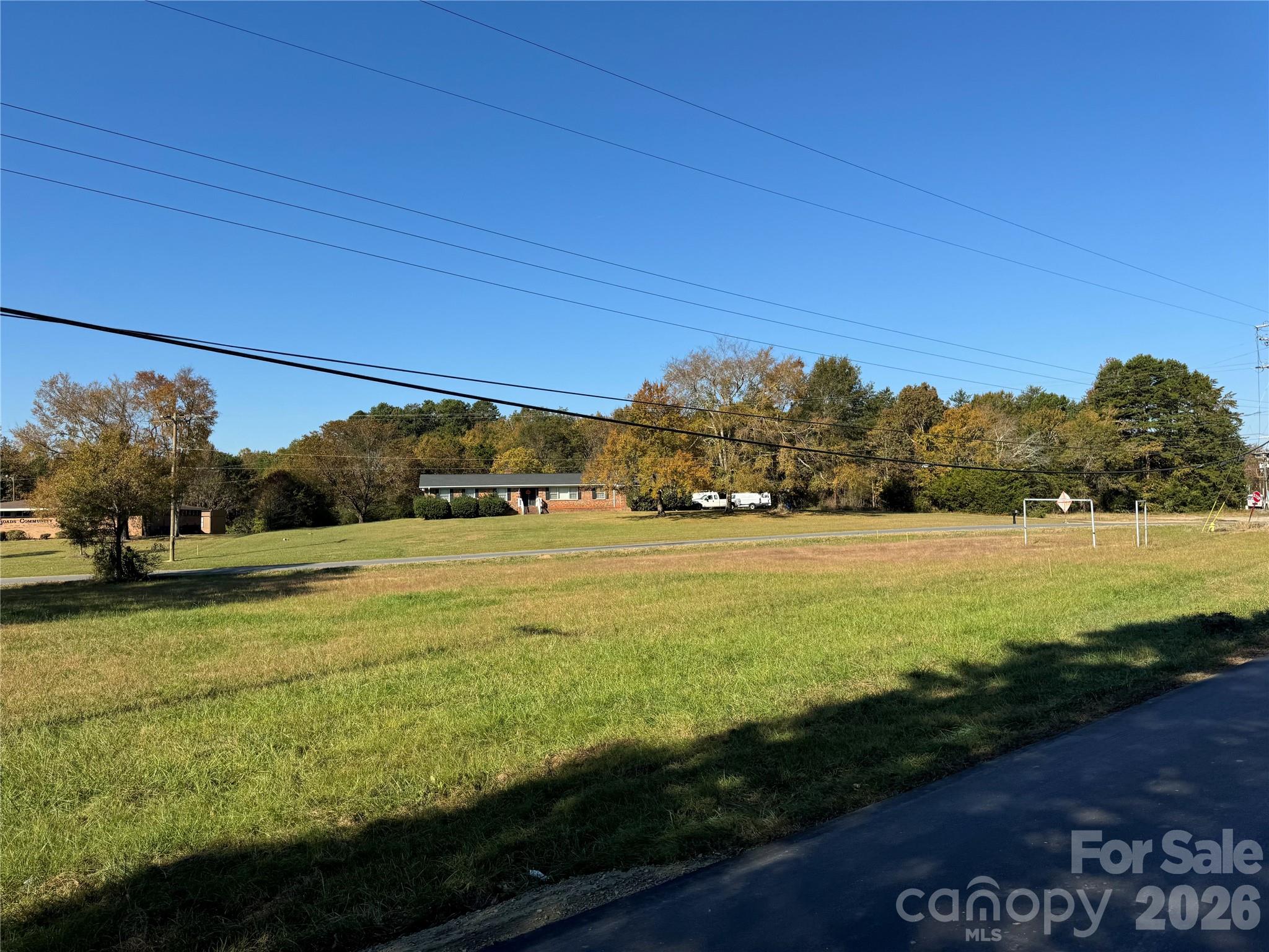 1827 Lawing Road Property Photo 2